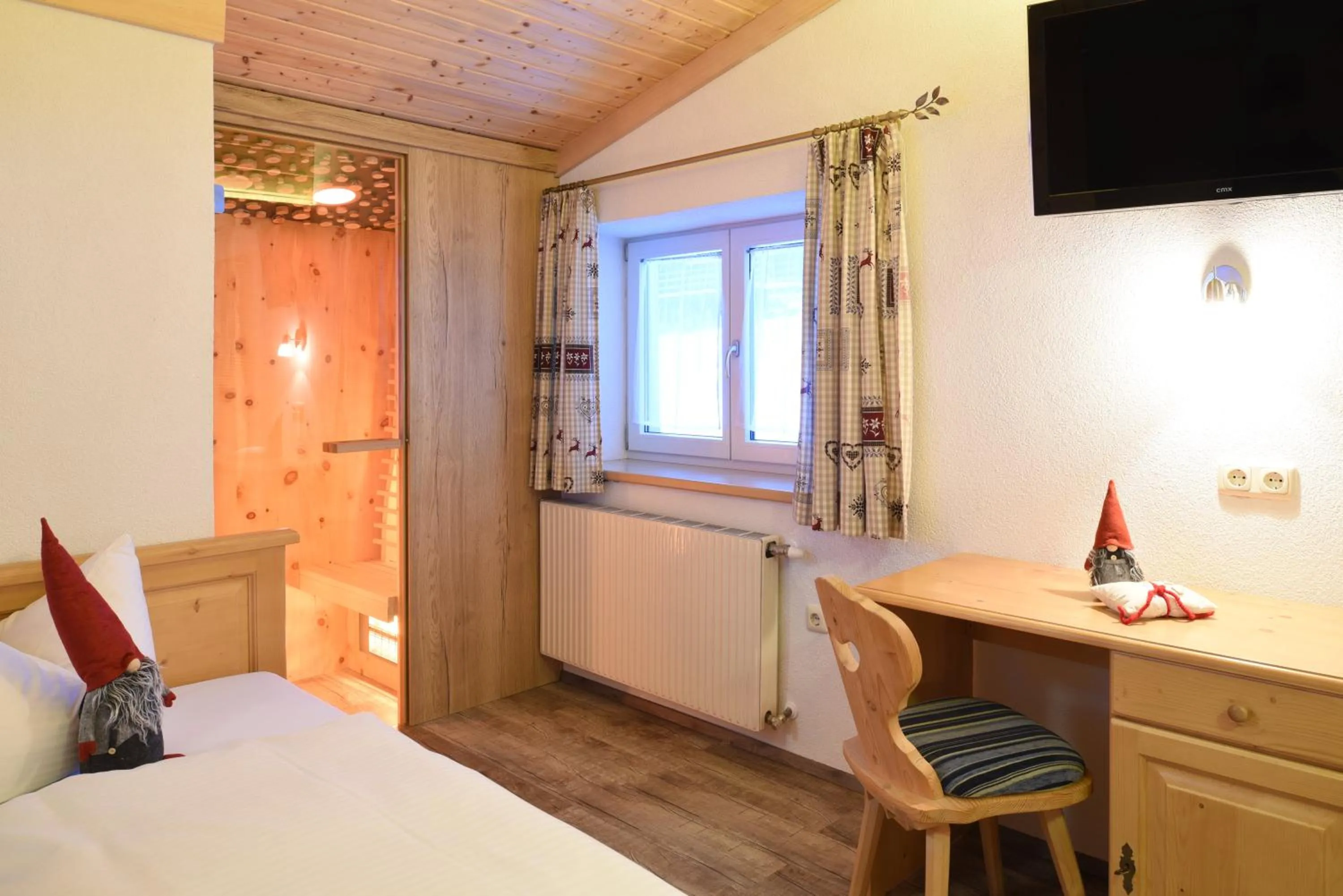 Bedroom, Bed in Bergspitz Luxury Appartement