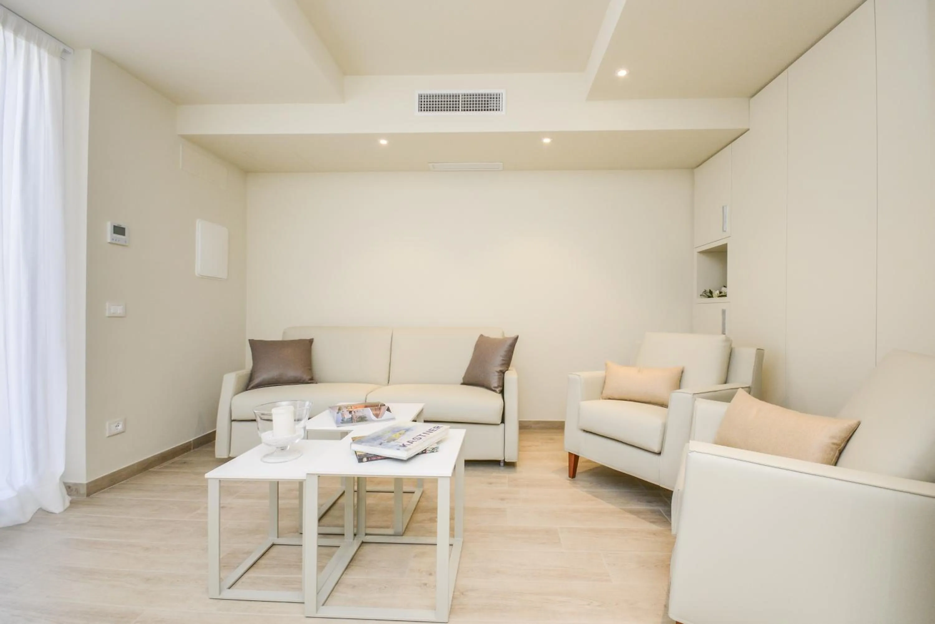 Seating area in Hotel Villa Garuti