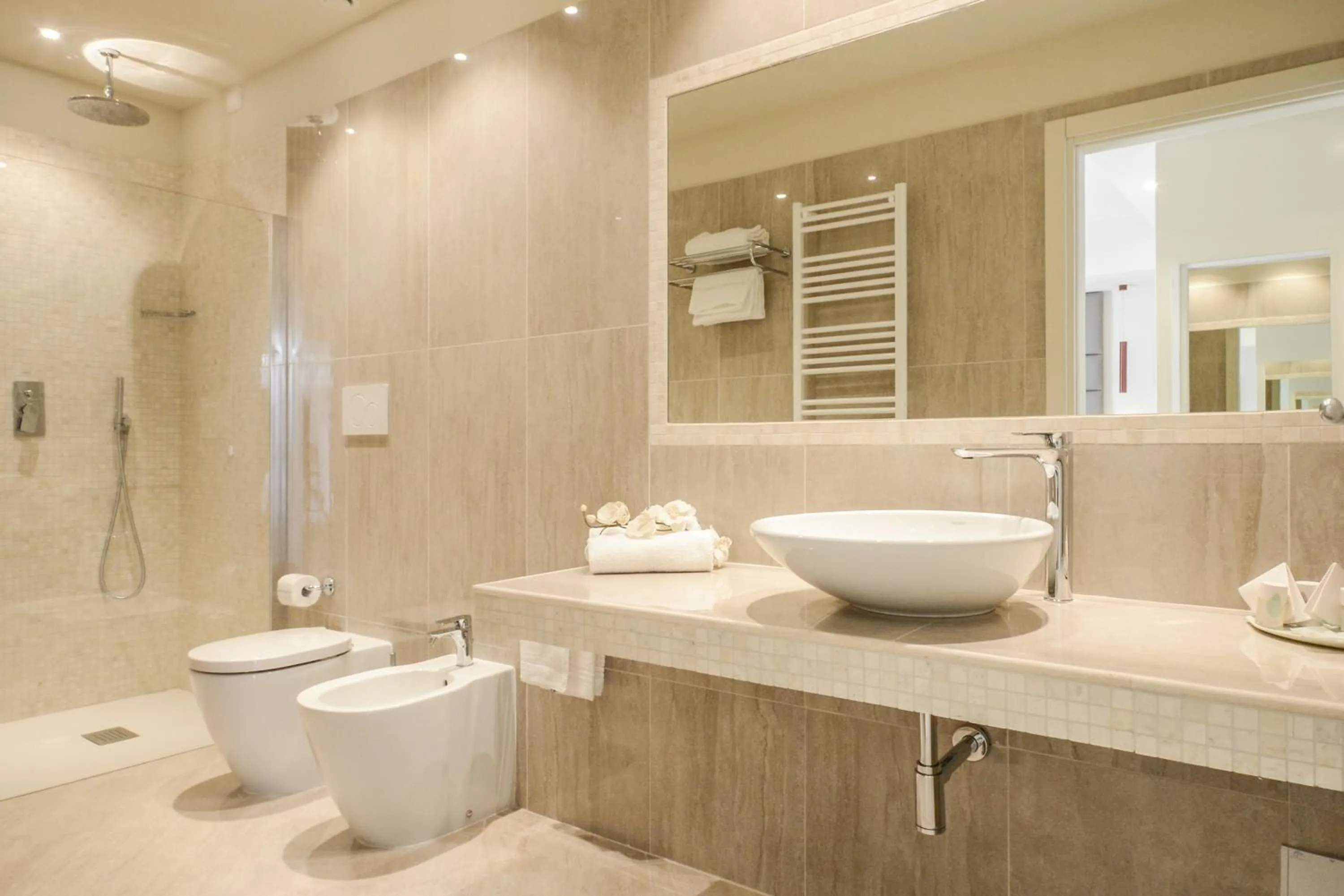 Shower in Hotel Villa Garuti