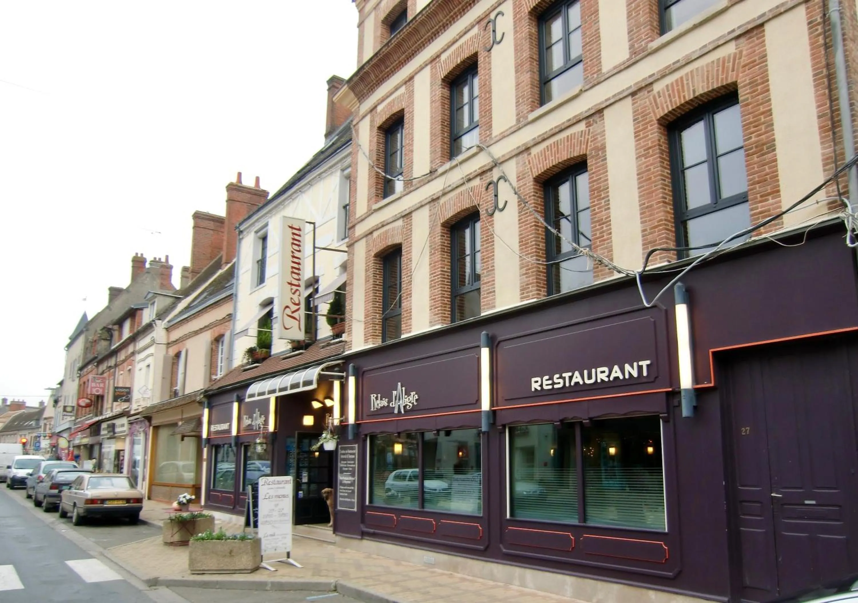 LOGIS Hotel-Restaurant Le Relais d'Aligre