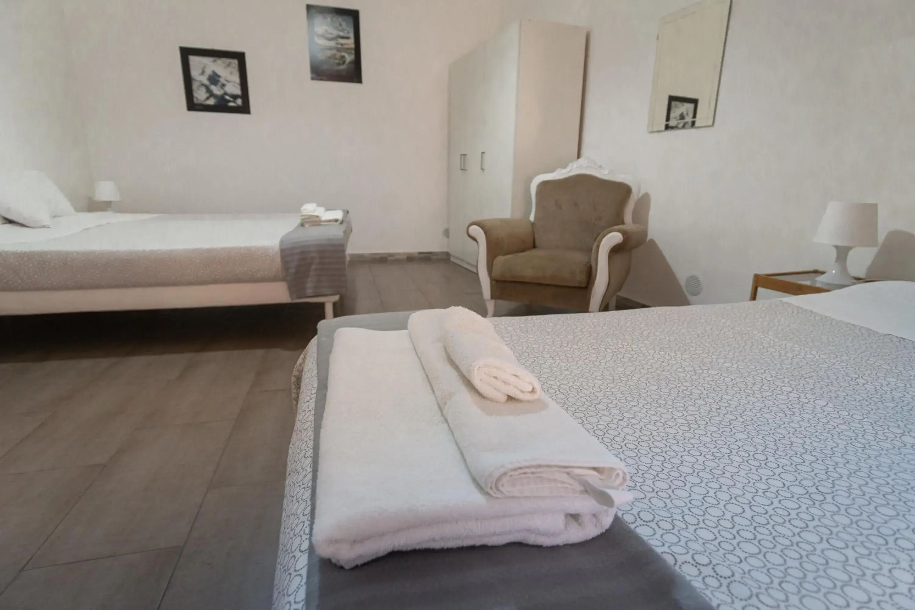 Quadruple Room in Al Qatta Bed & Breakfast Quadruple Room in Al Qatta Bed & Breakfast