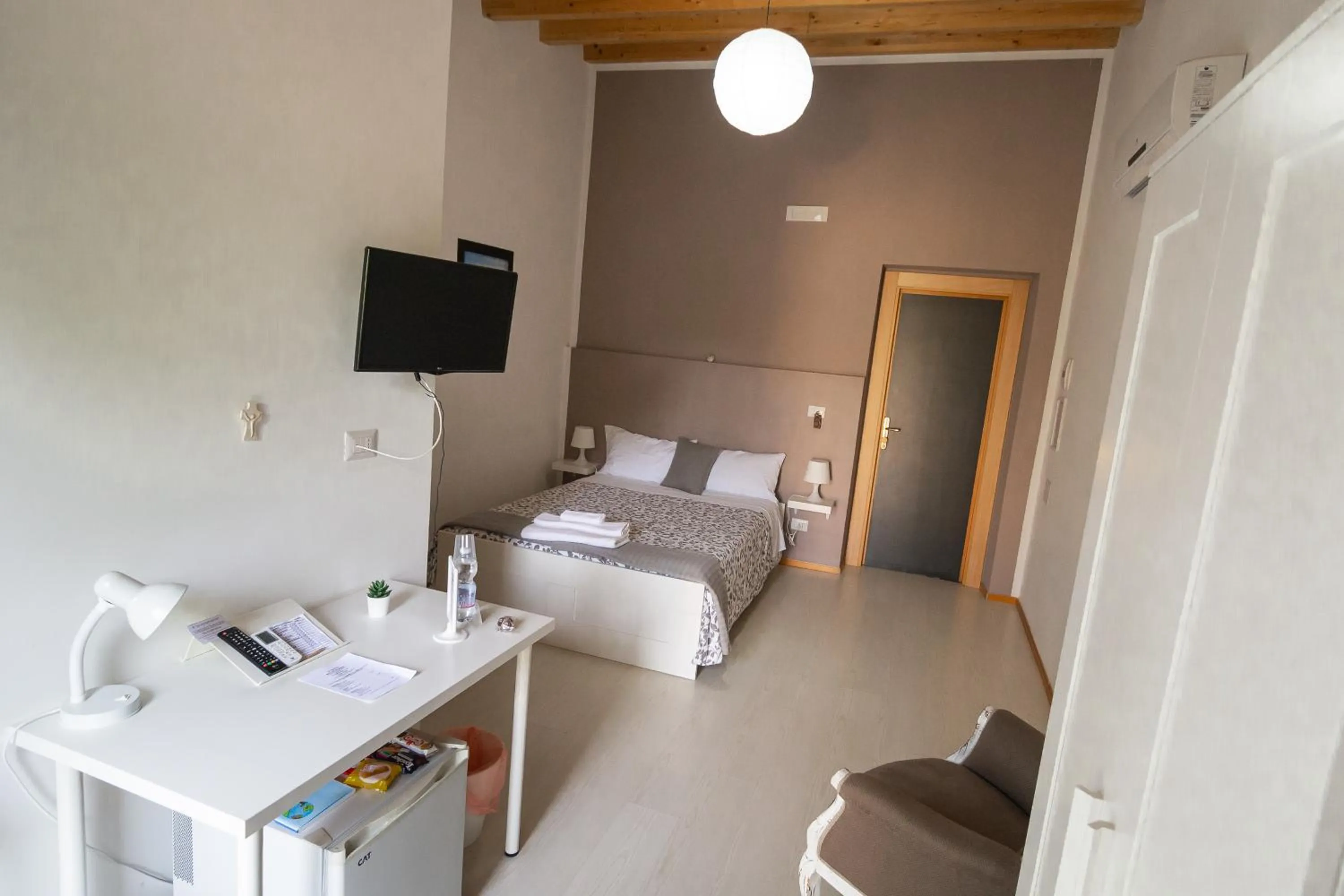 Bedroom, Bed in Al Qatta Bed & Breakfast