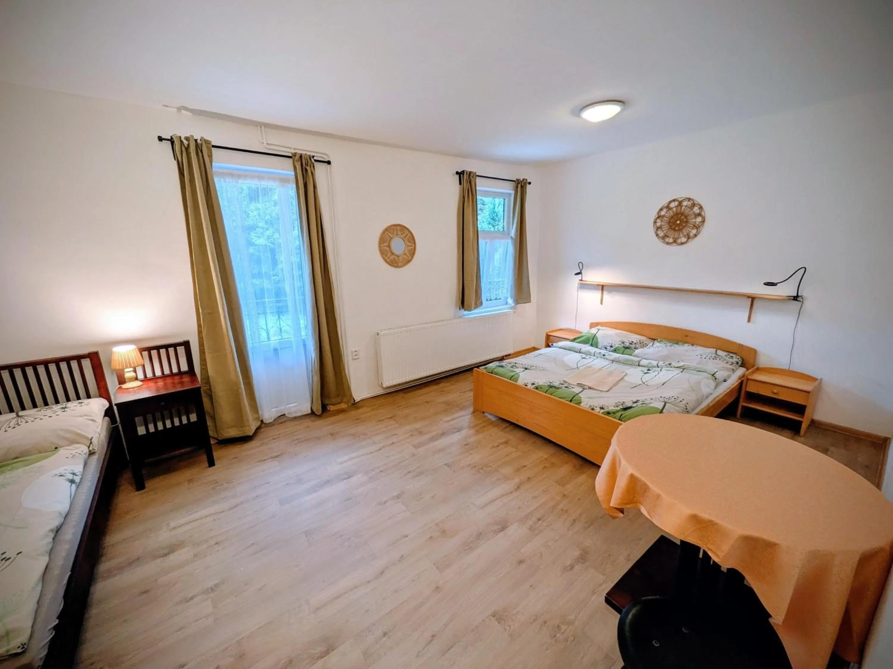 Triple Room with Balcony - single occupancy in Penzion Betlém