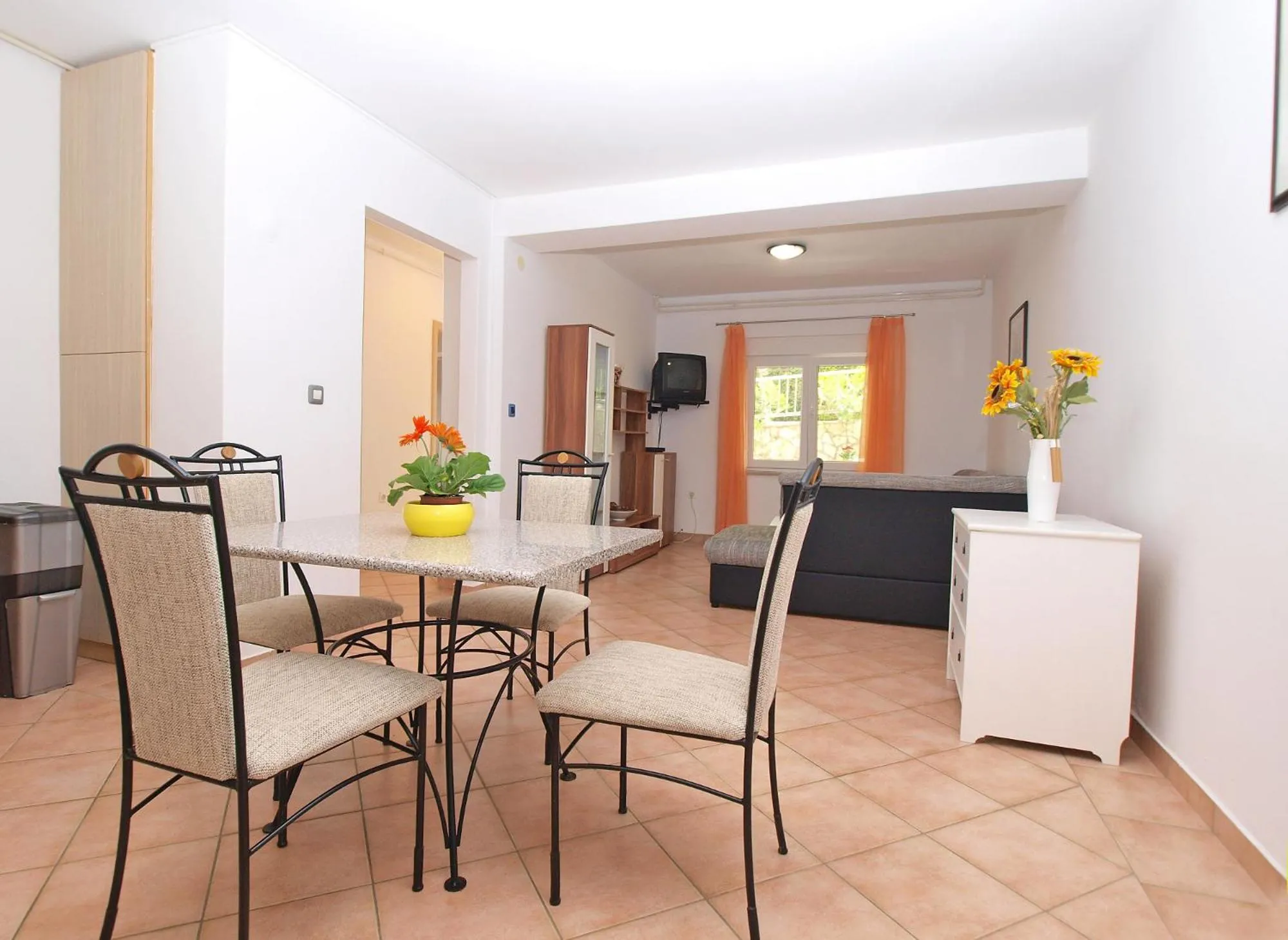 Apartments Eugen 1346