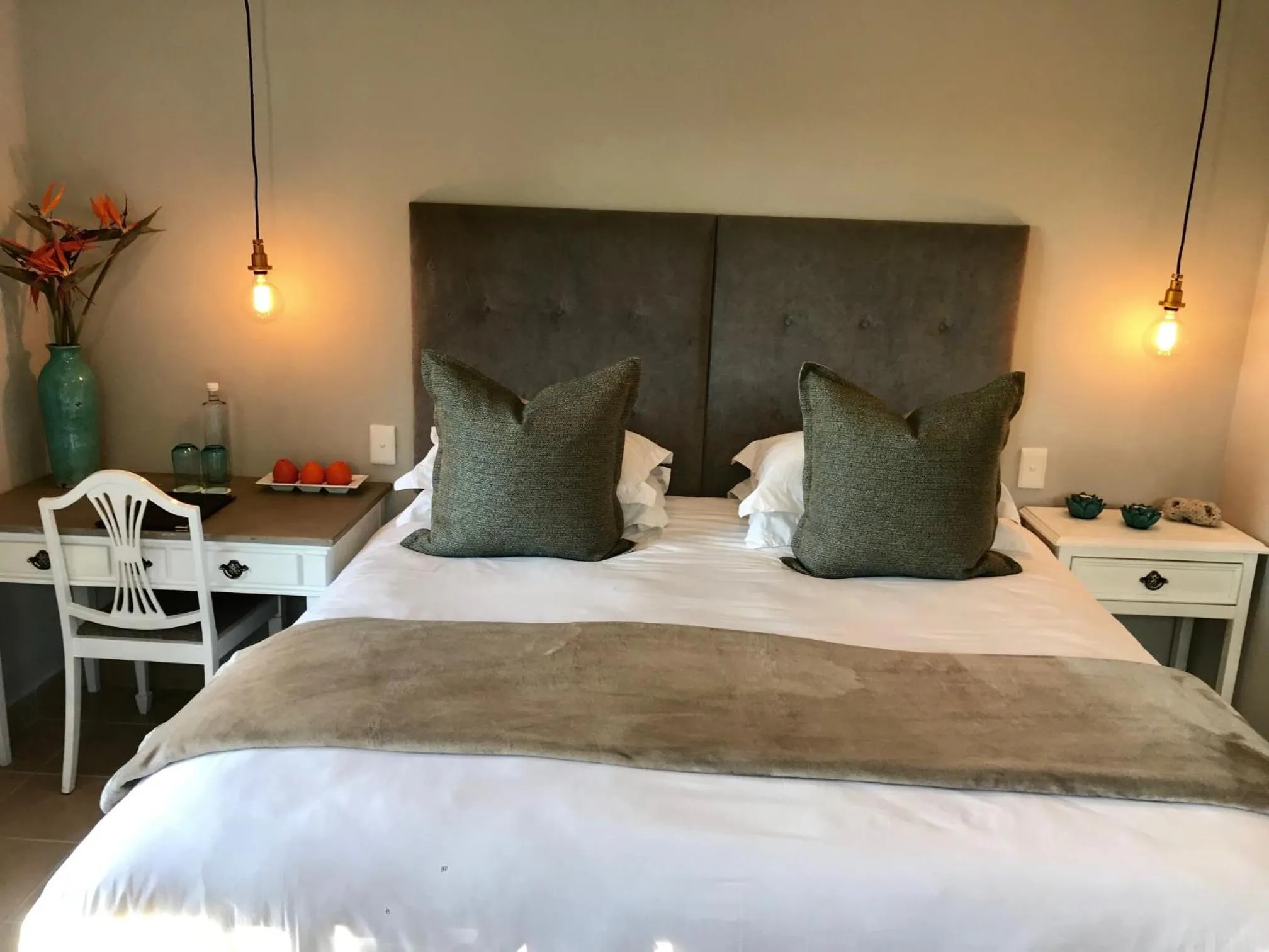Classic King Room in A Kings View