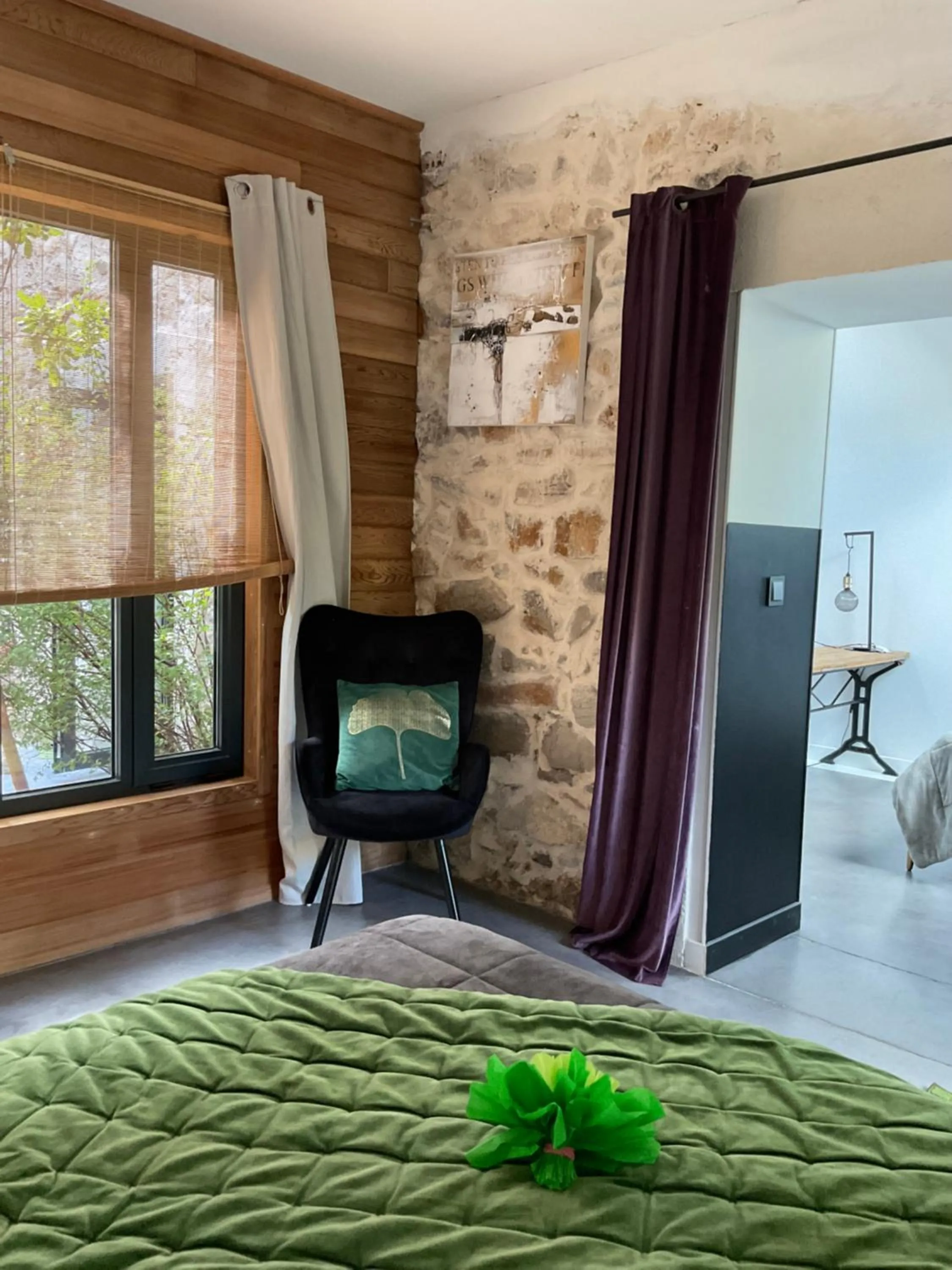 Bed in Le Jardin de LaCoste