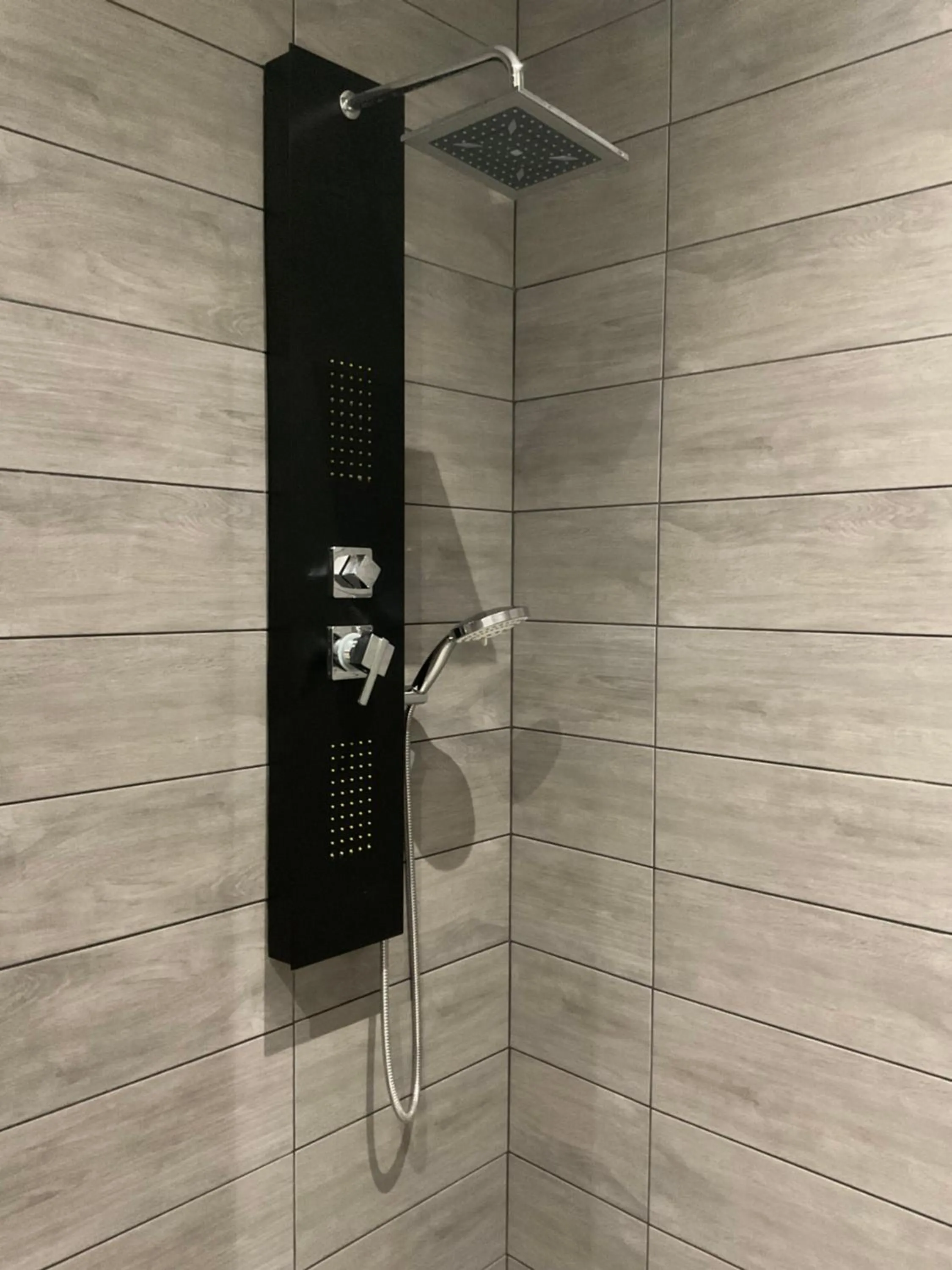 Bathroom in Le Jardin de LaCoste