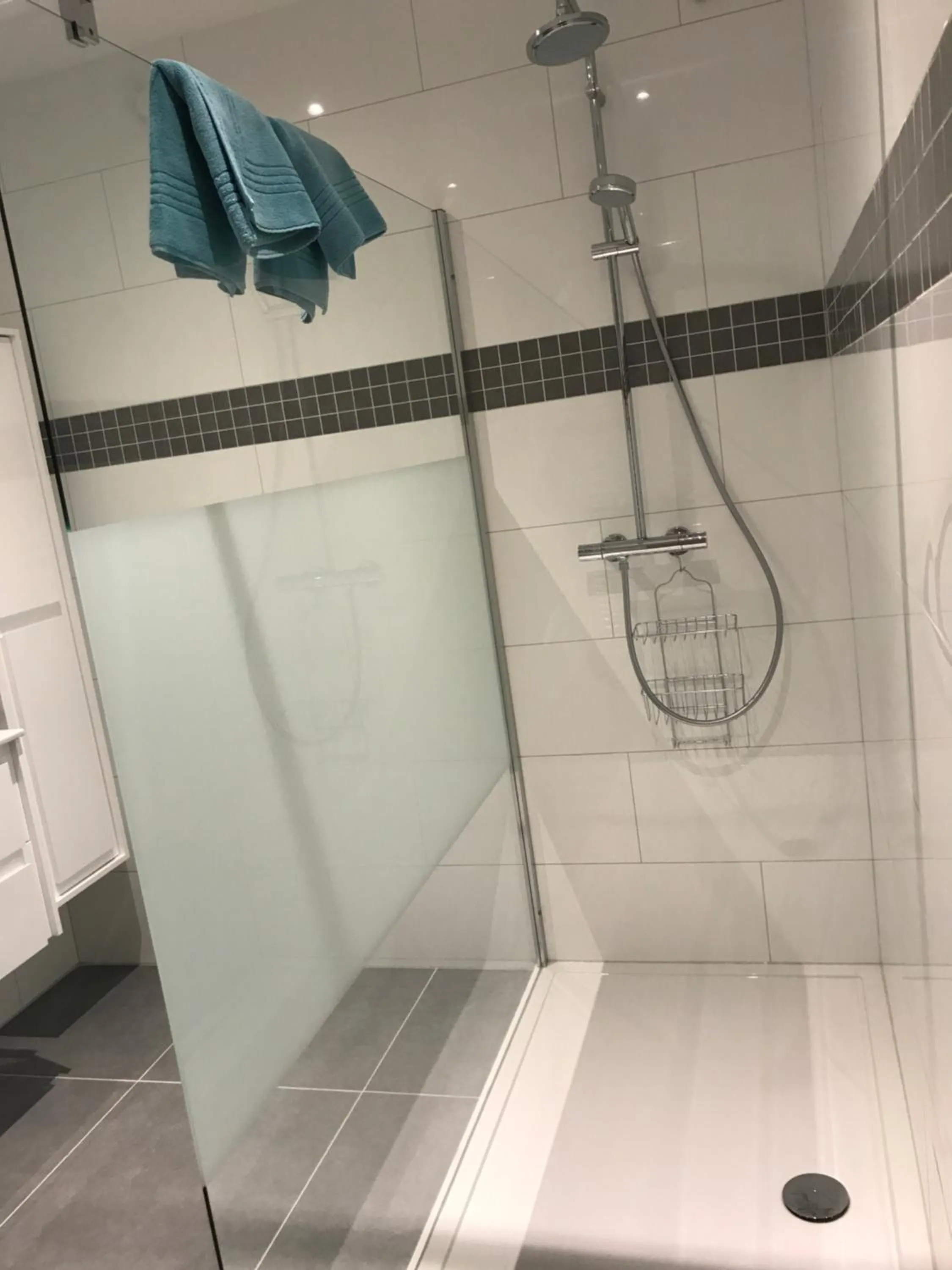 Bathroom in La Colombe