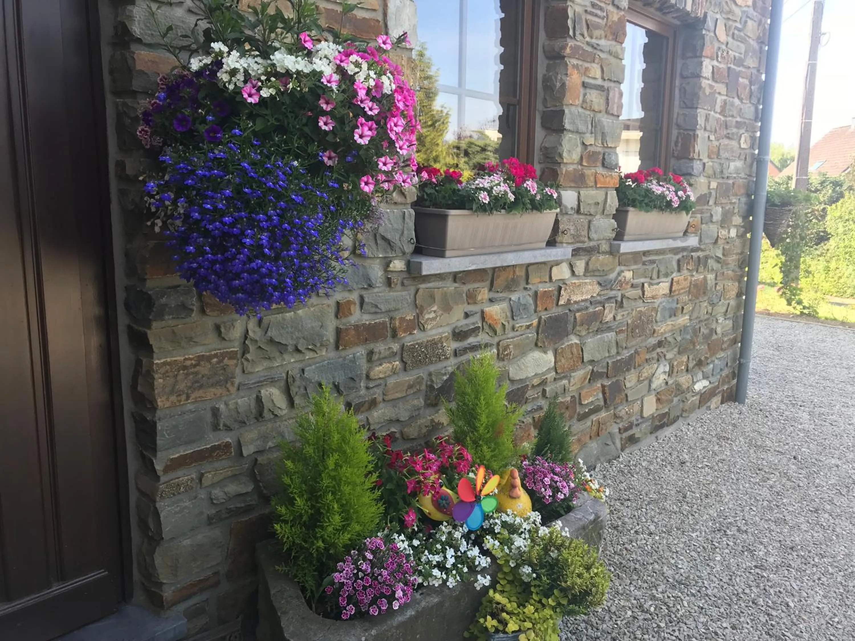 Facade/entrance in La Colombe