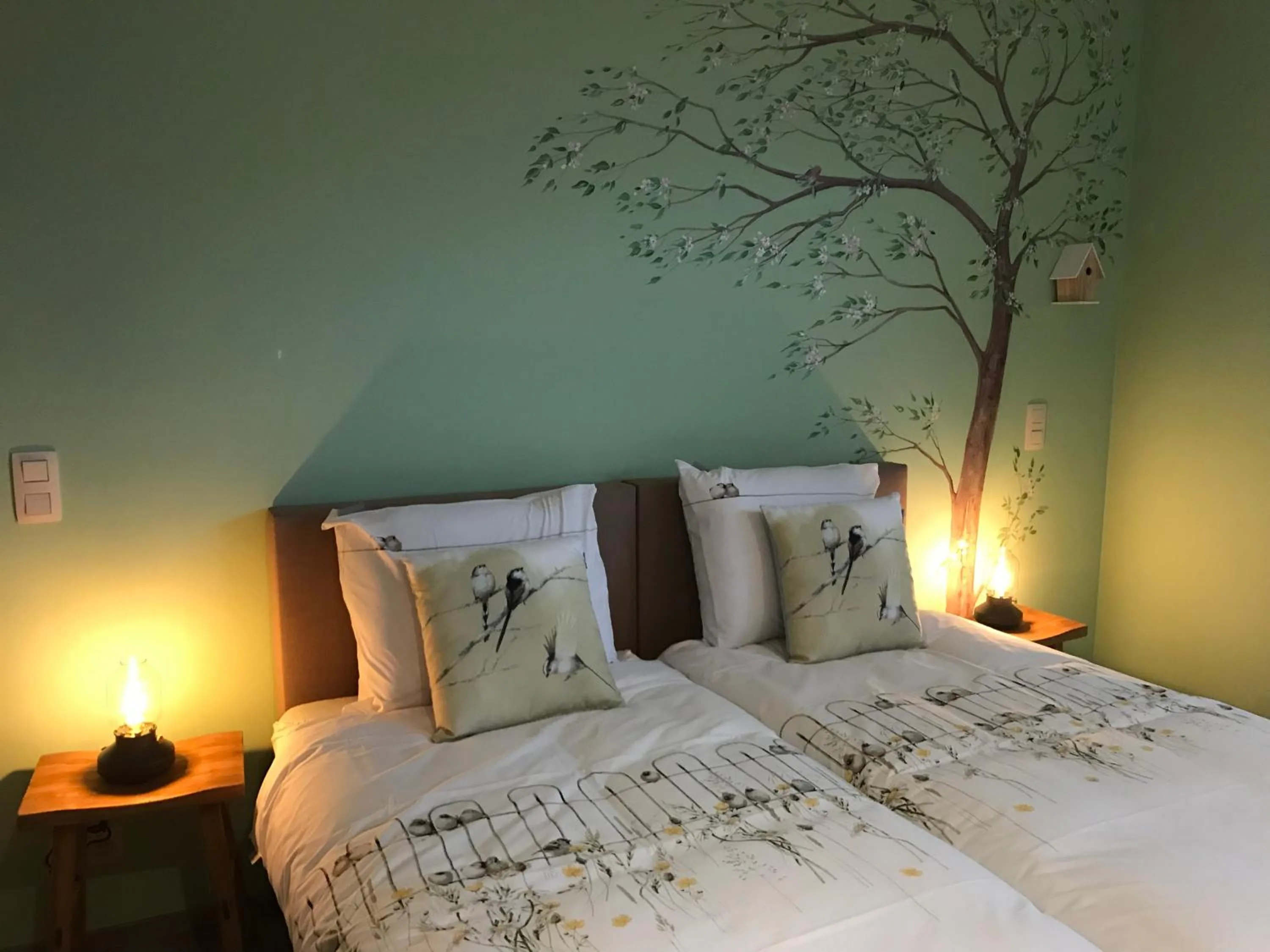 Photo of the whole room, Bed in La Colombe