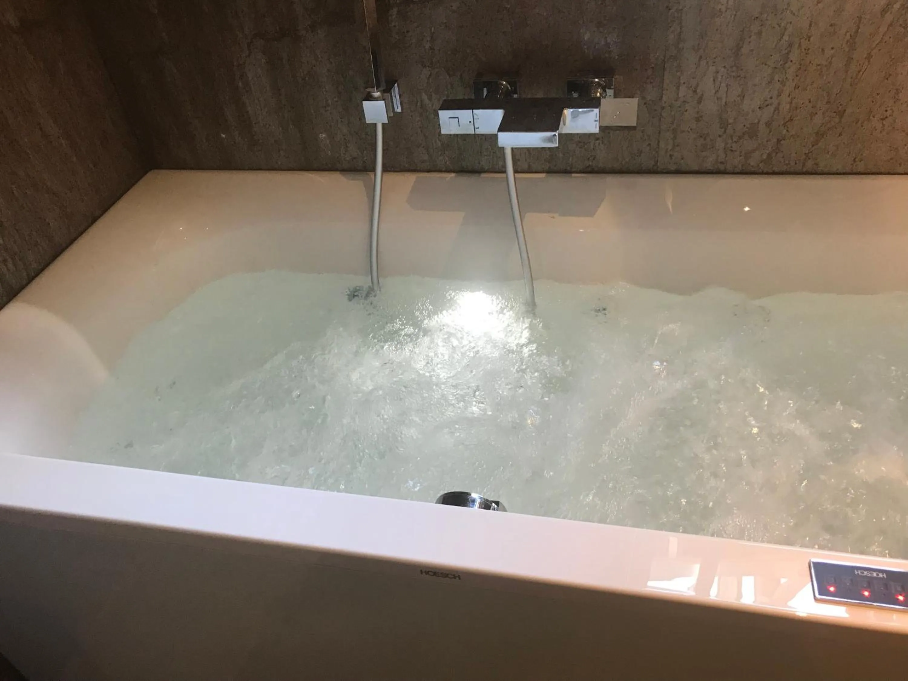 Bathroom in La Colombe