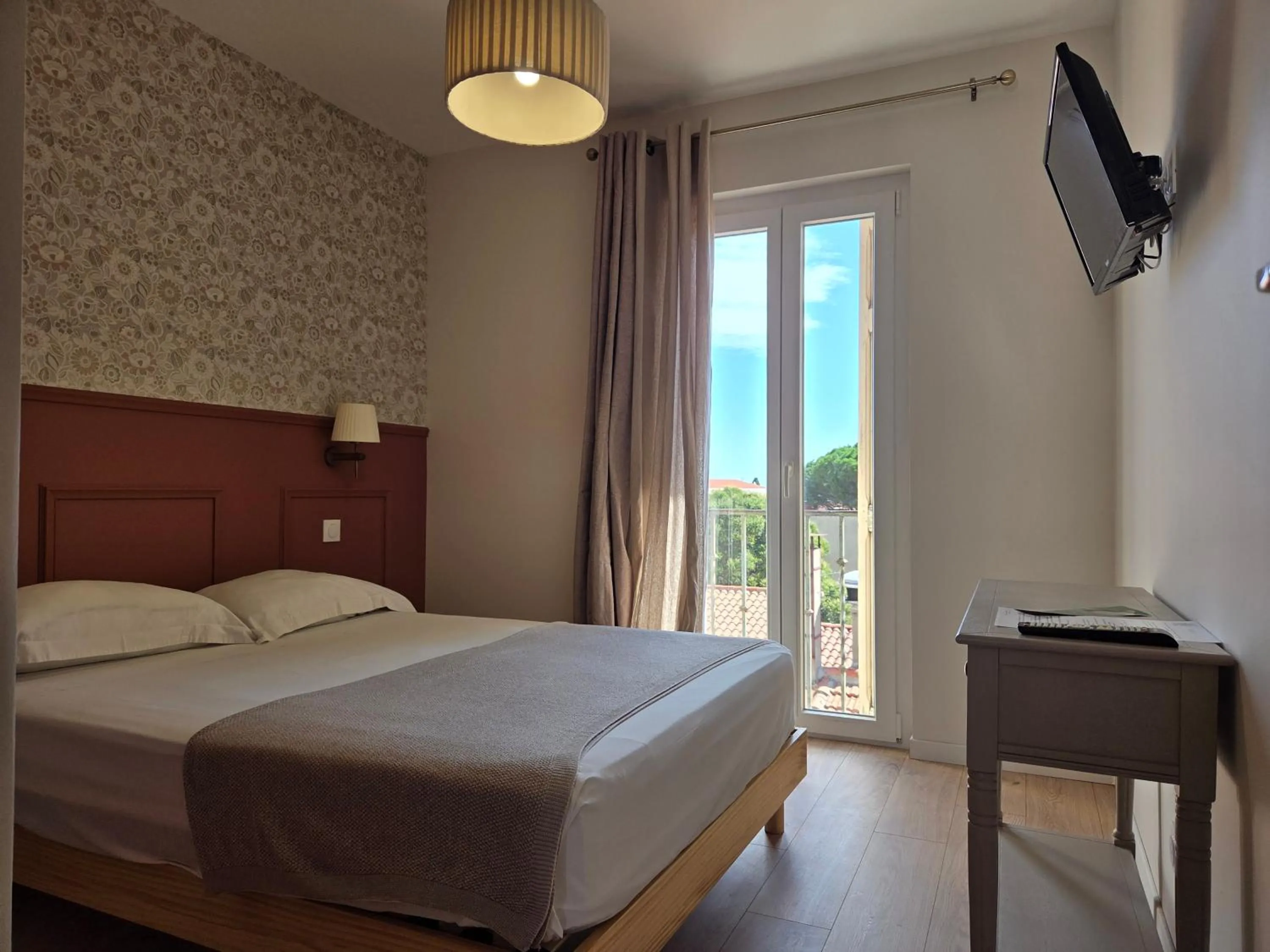 Bed in Hotel Le Centre