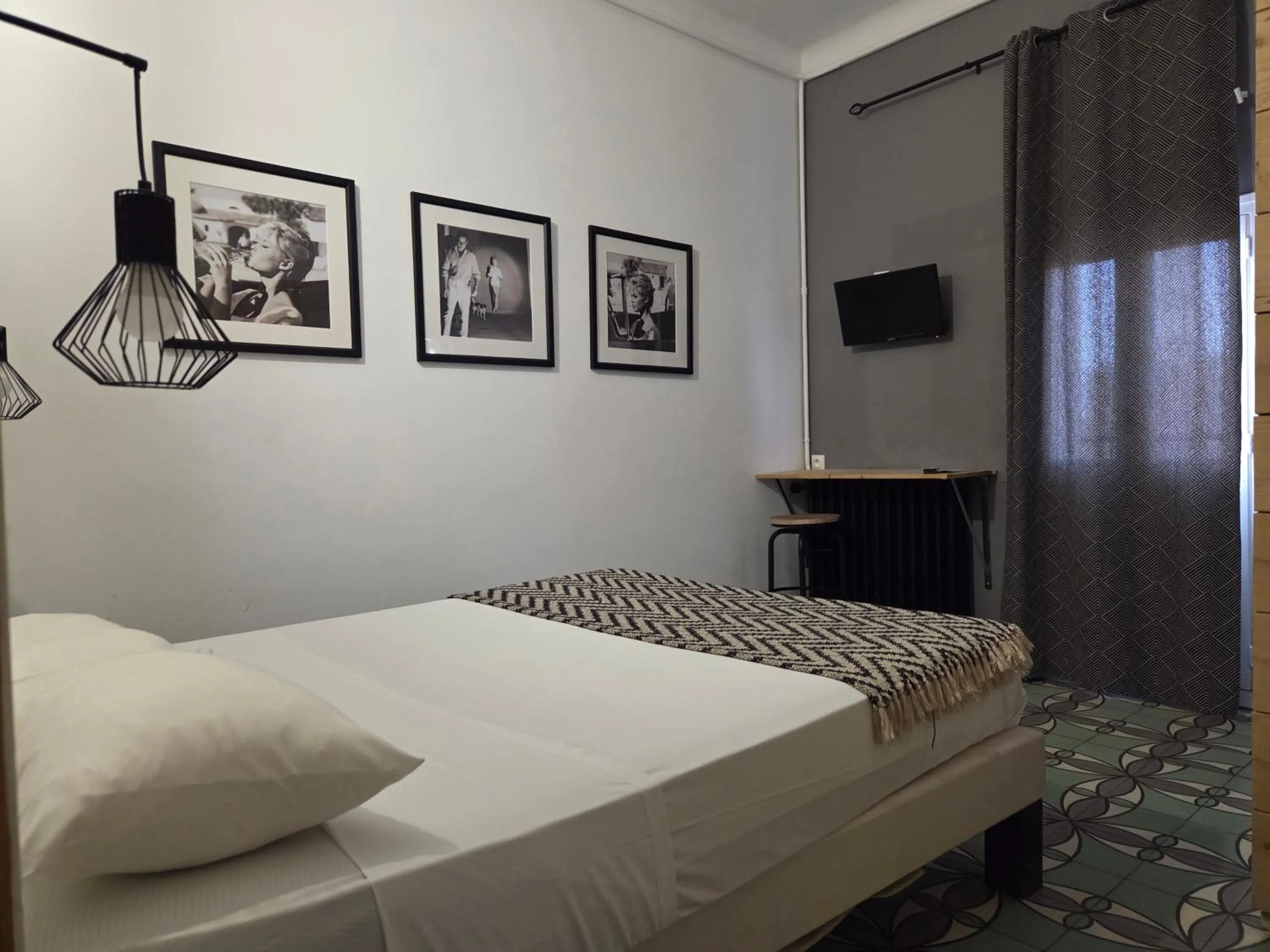 Bed in Hotel Le Centre