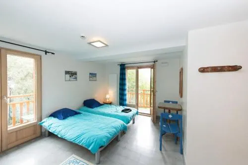 Eco-hôtel et Yourtes du Mercantour