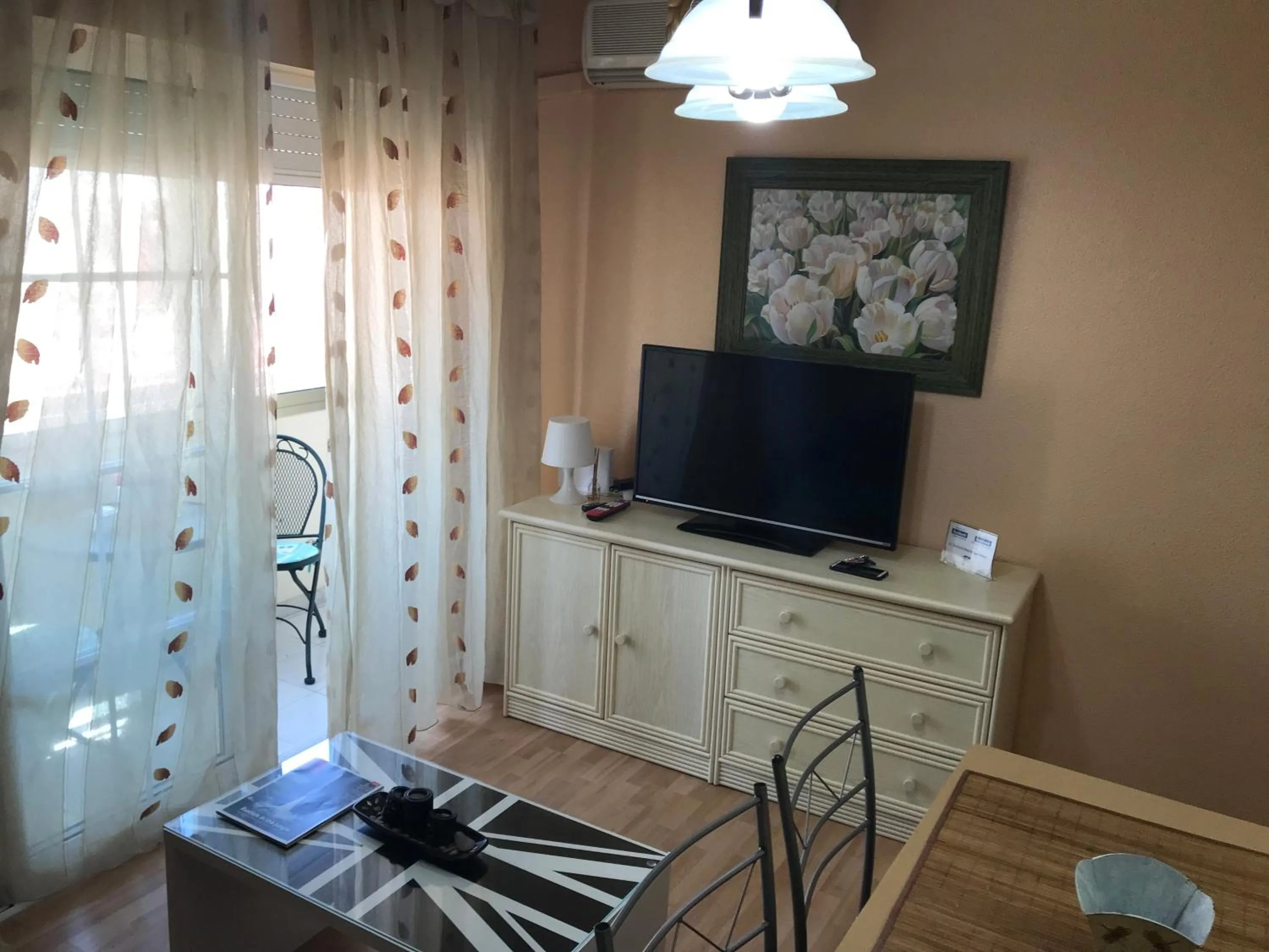 One-Bedroom Apartment in Homely Apartments Calle Apolo