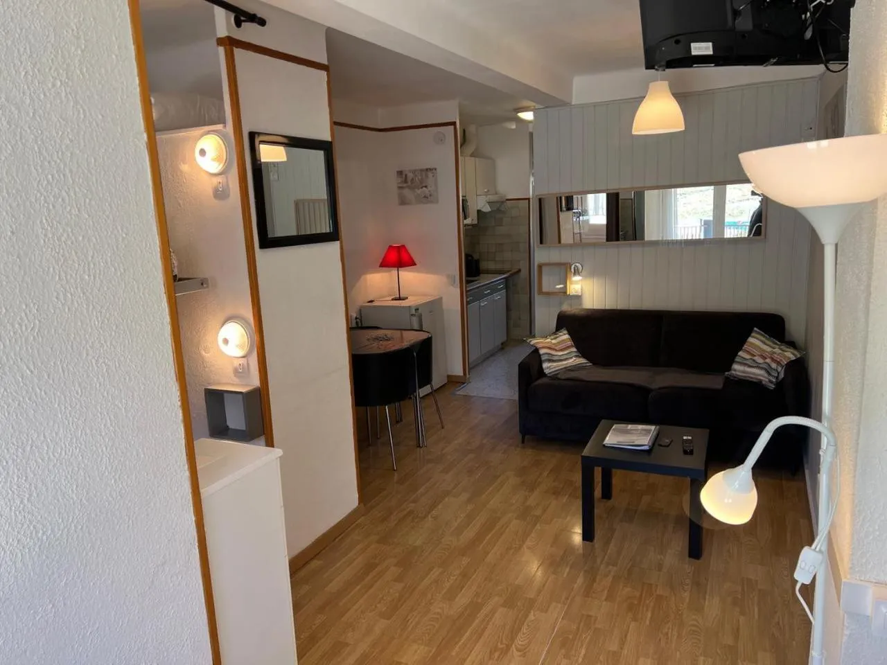 Living room, Bed in Immodelpas Tres estrelles