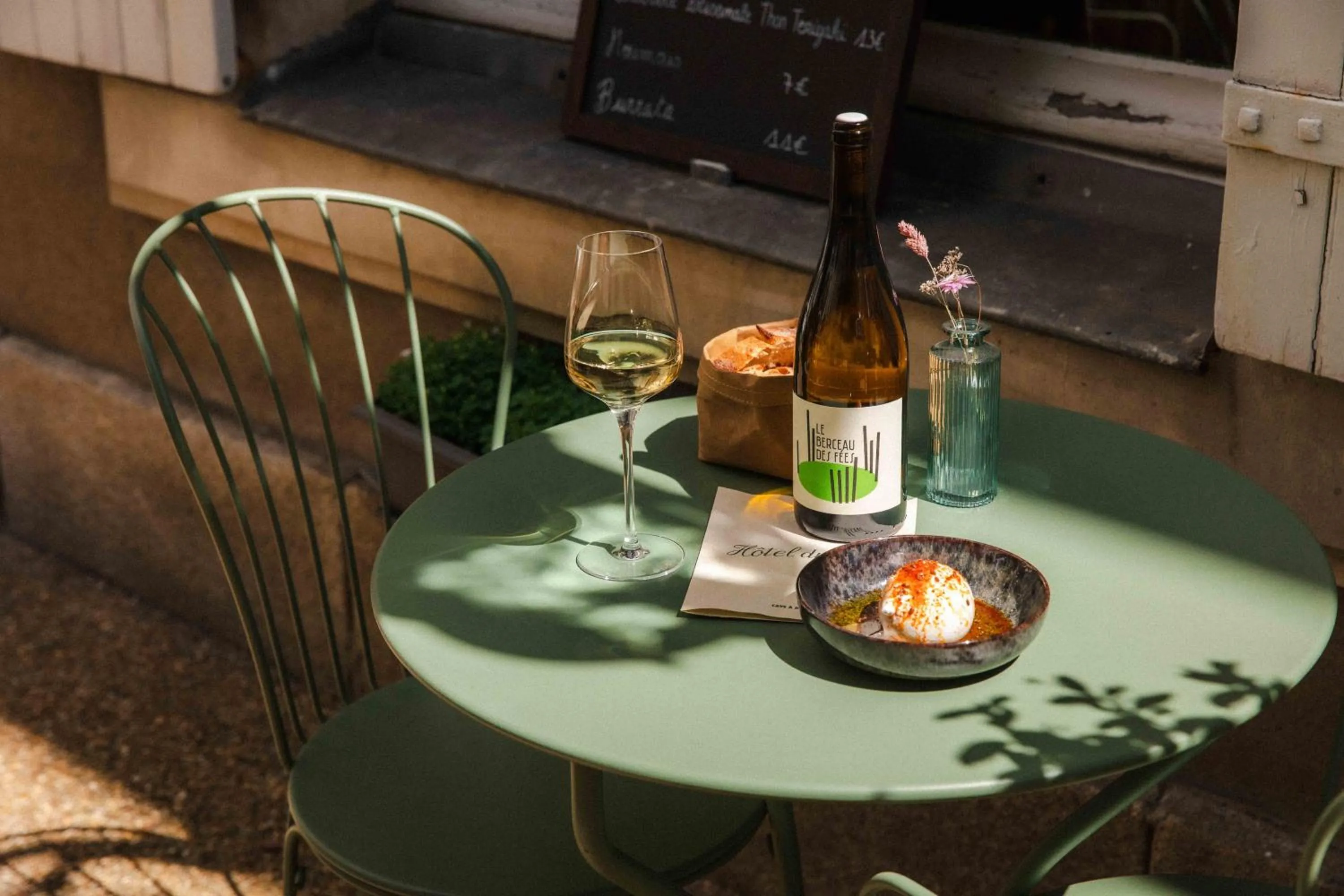 Food and drinks in Hôtel du Mail