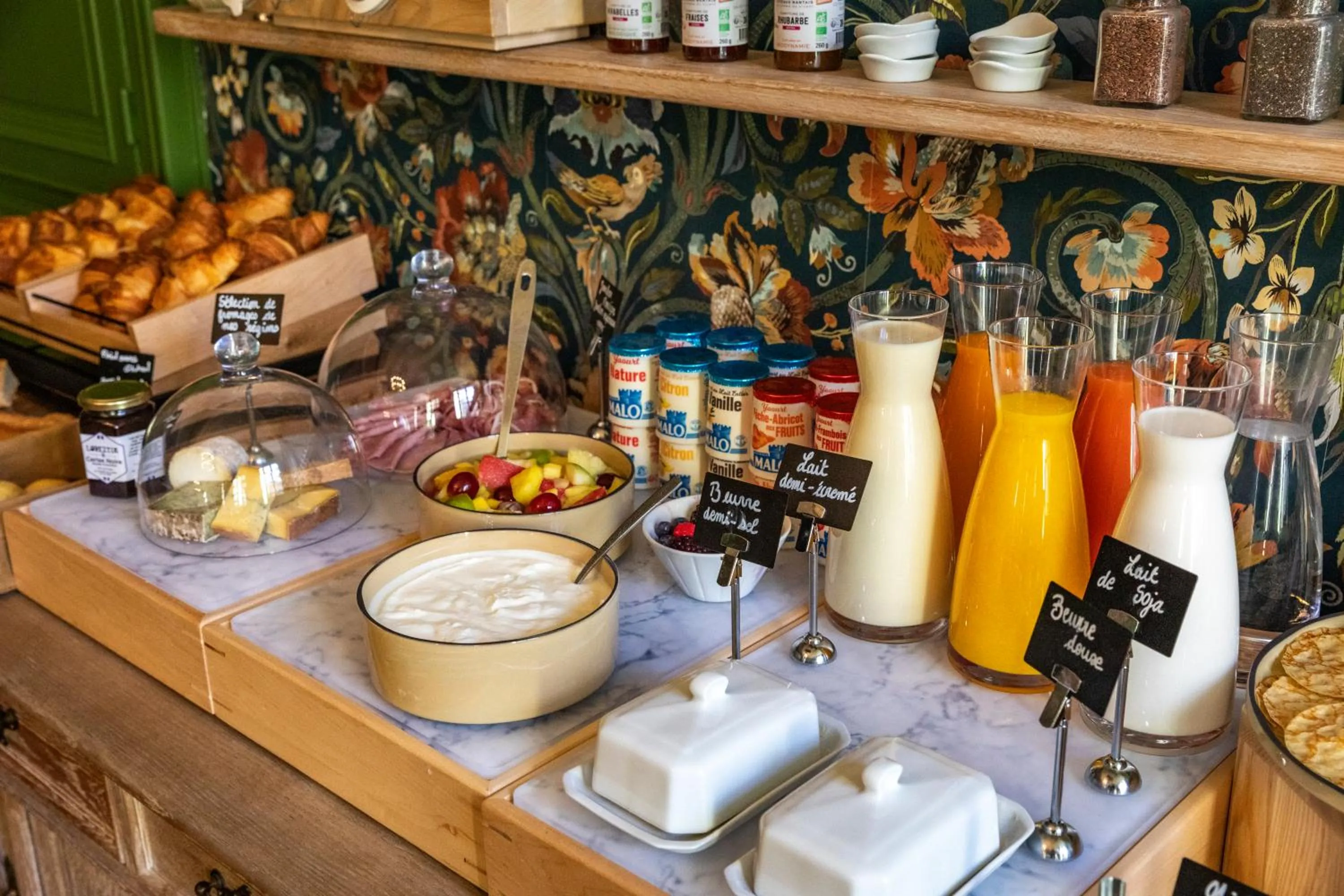 Food and drinks in Hôtel du Mail