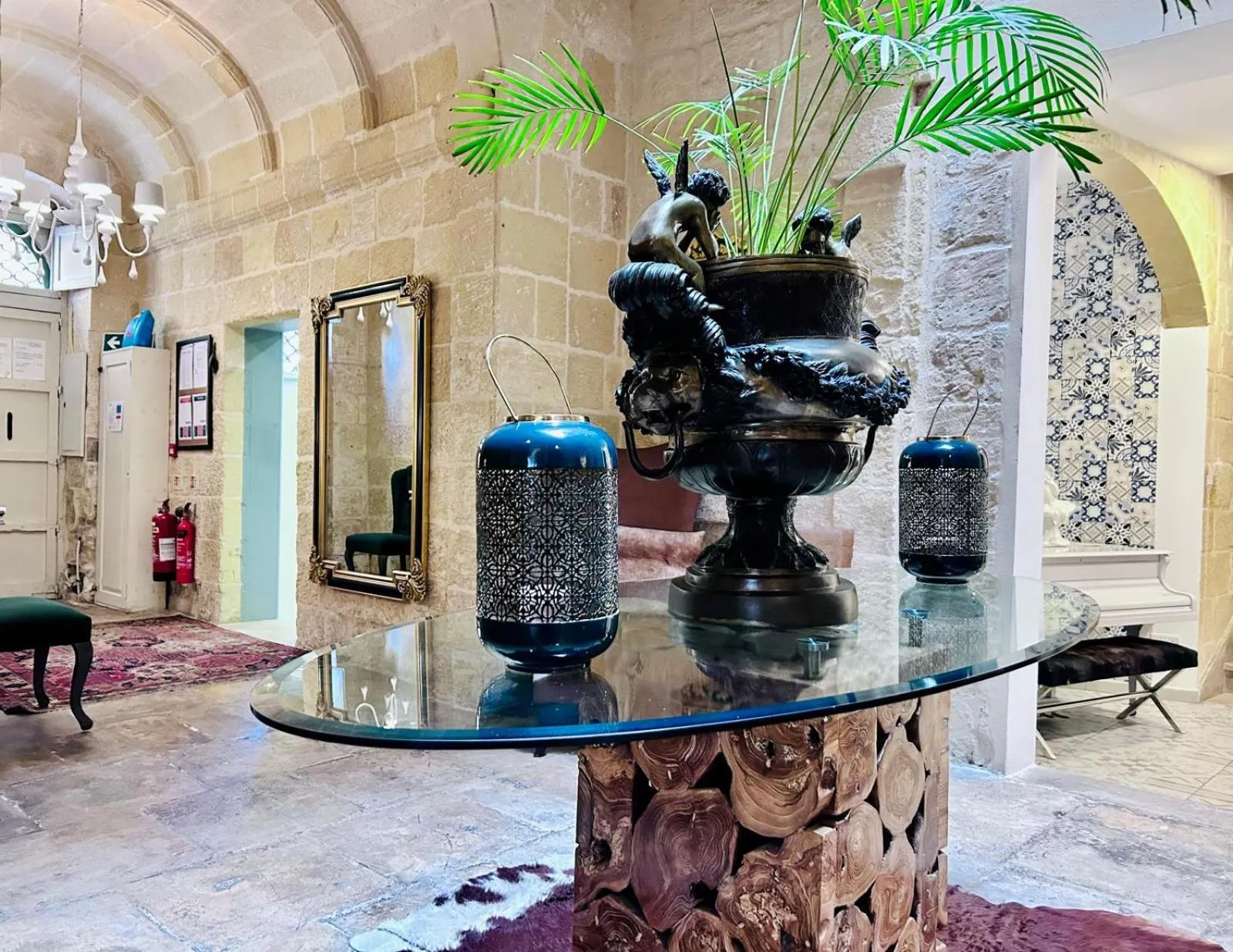 Lobby or reception in Casa Birmula Boutique Hotel