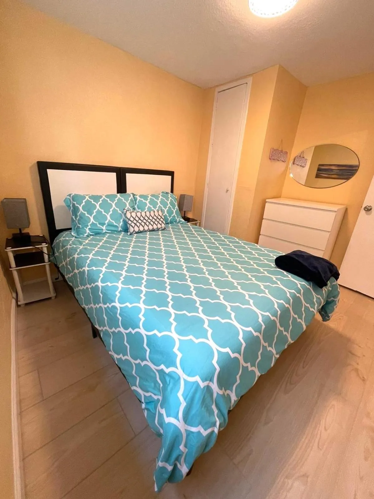 Bedroom, Bed in Casa Pacifica - BBQ, Firepit, Walk to tons of fun places