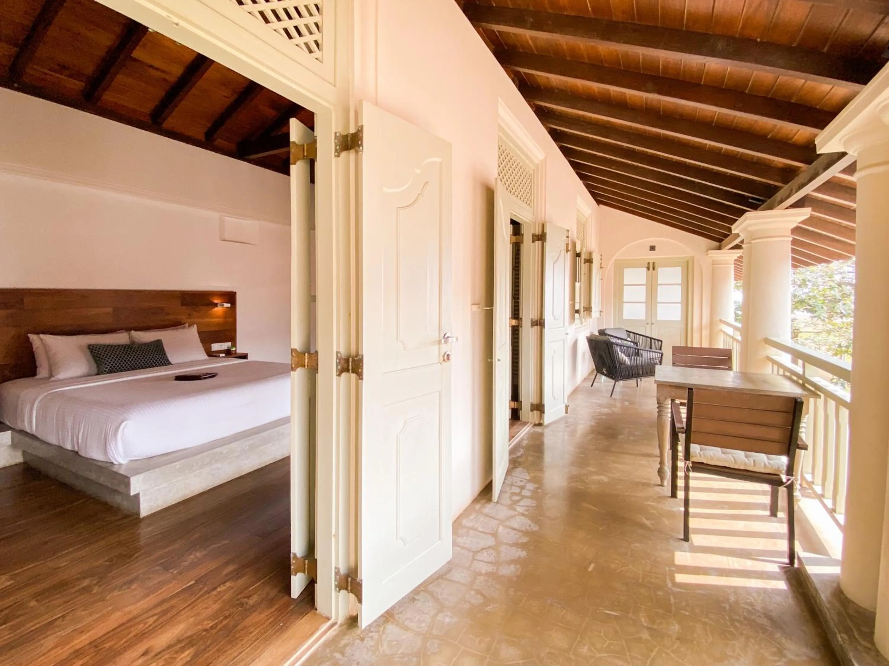 Photo of the whole room, Bed in The Bartizan Galle Fort