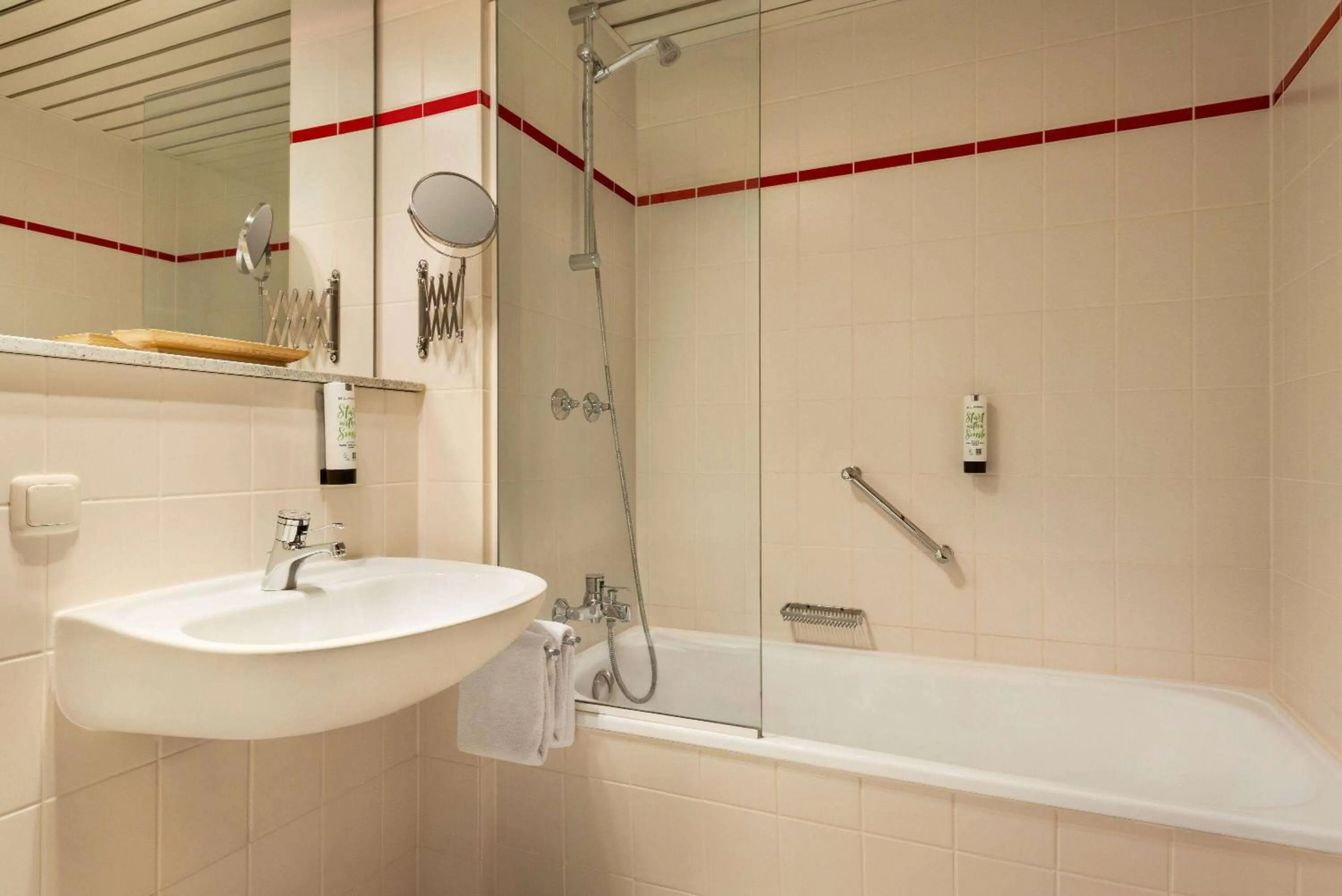 TV and multimedia in Amedia Hotel Siegen City, Trademark Collection by Wyndham