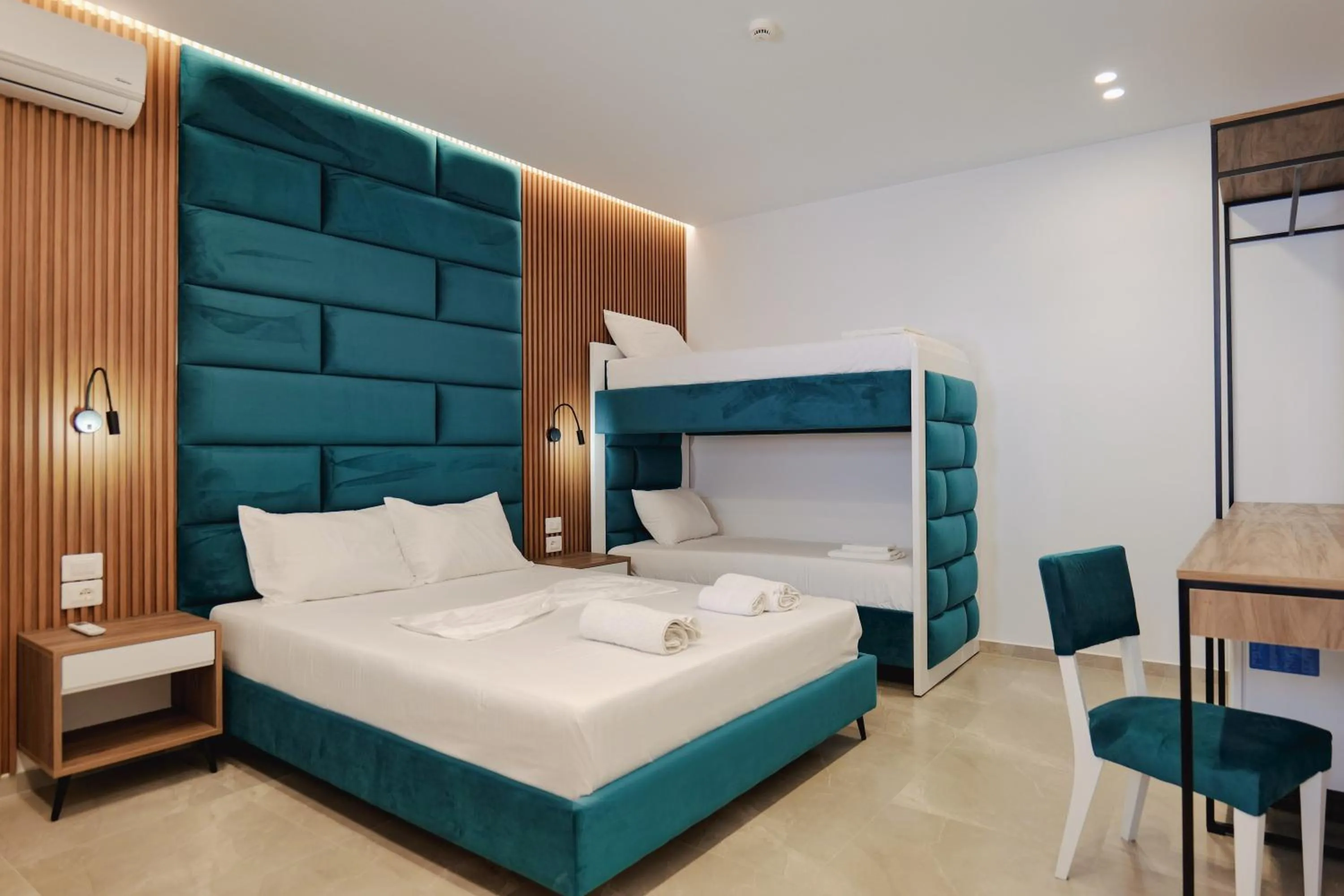 Bed in Vila Shpetimi