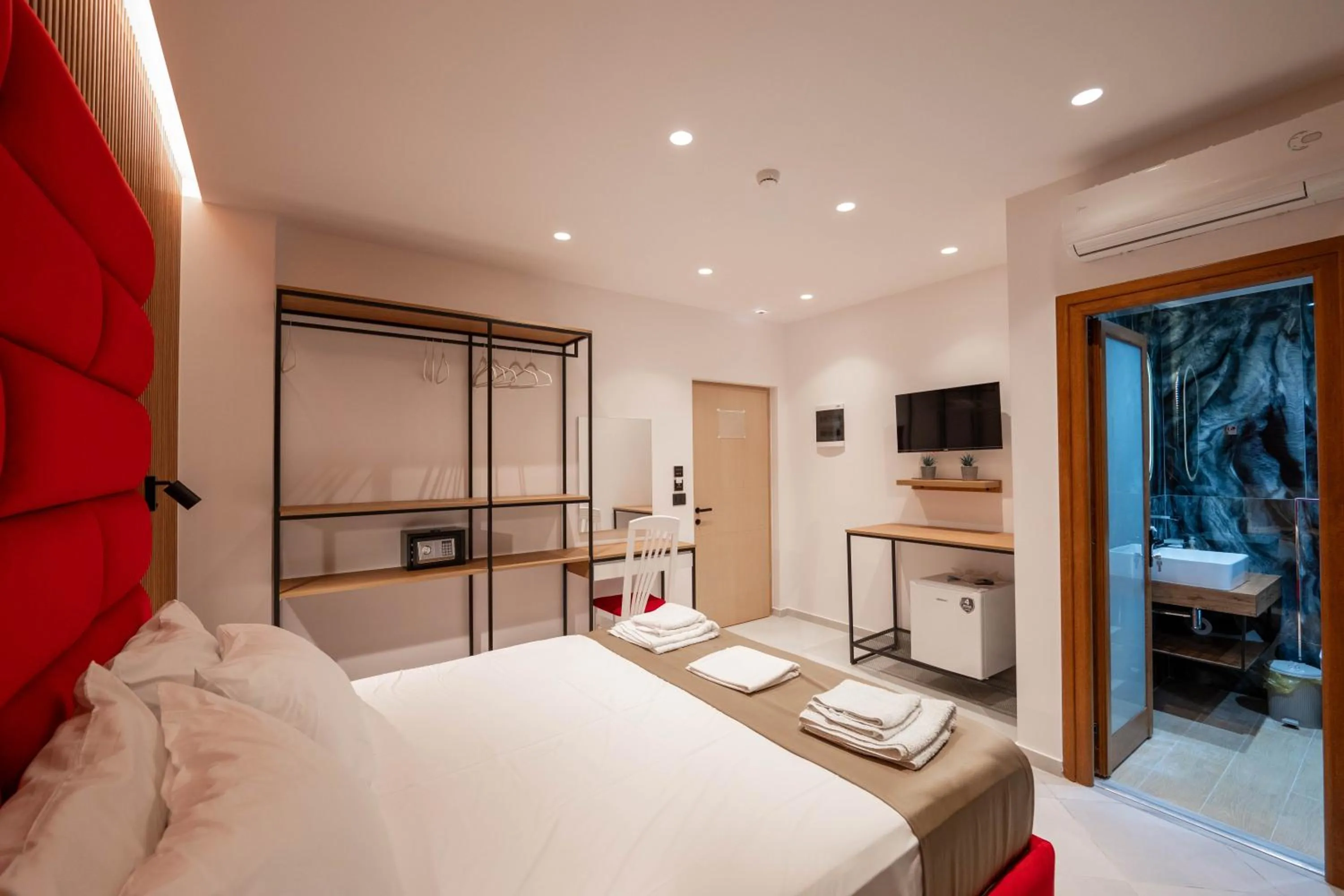 Bed in Vila Shpetimi