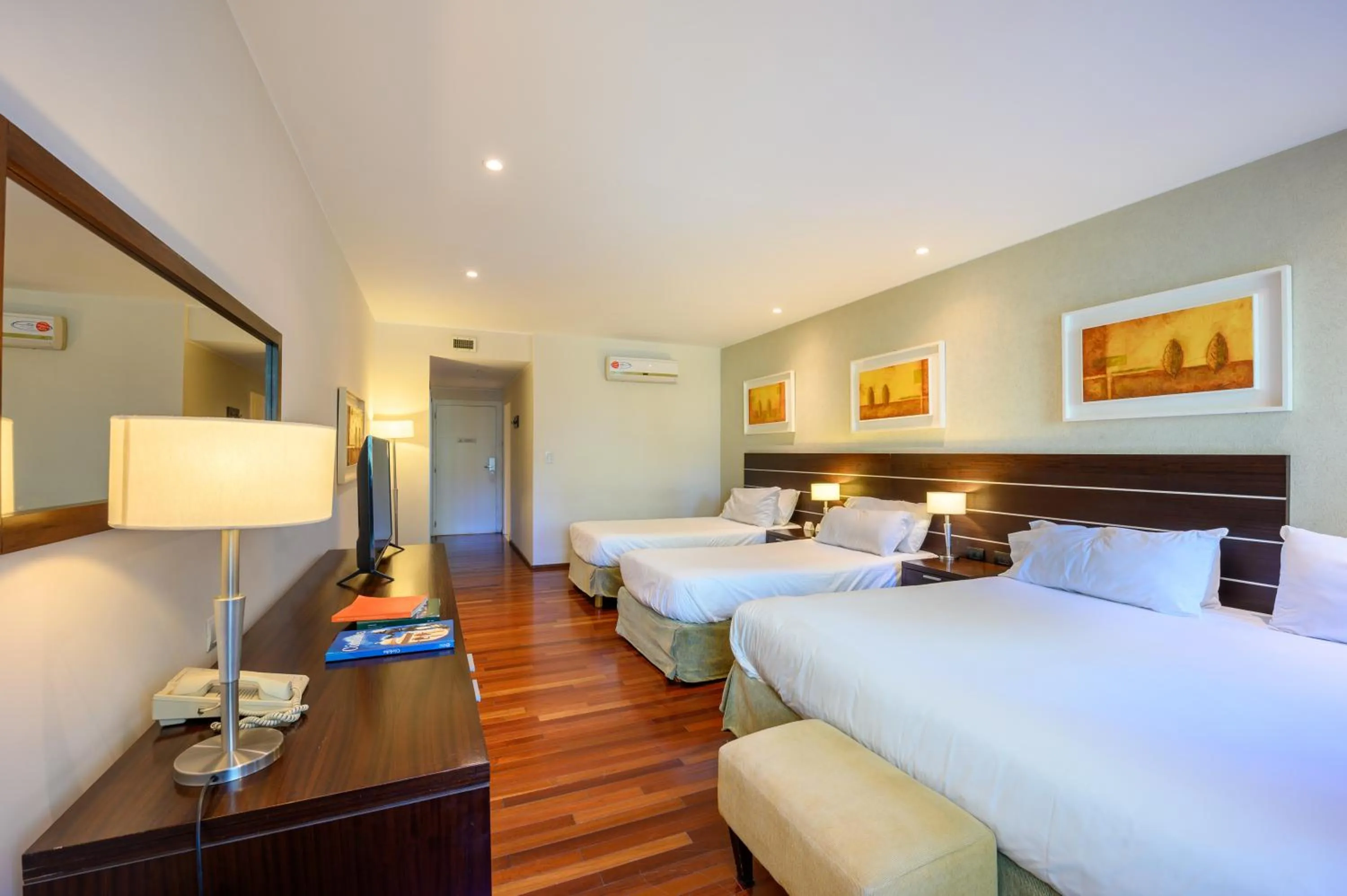 Bed in Orfeo Suites Cordoba