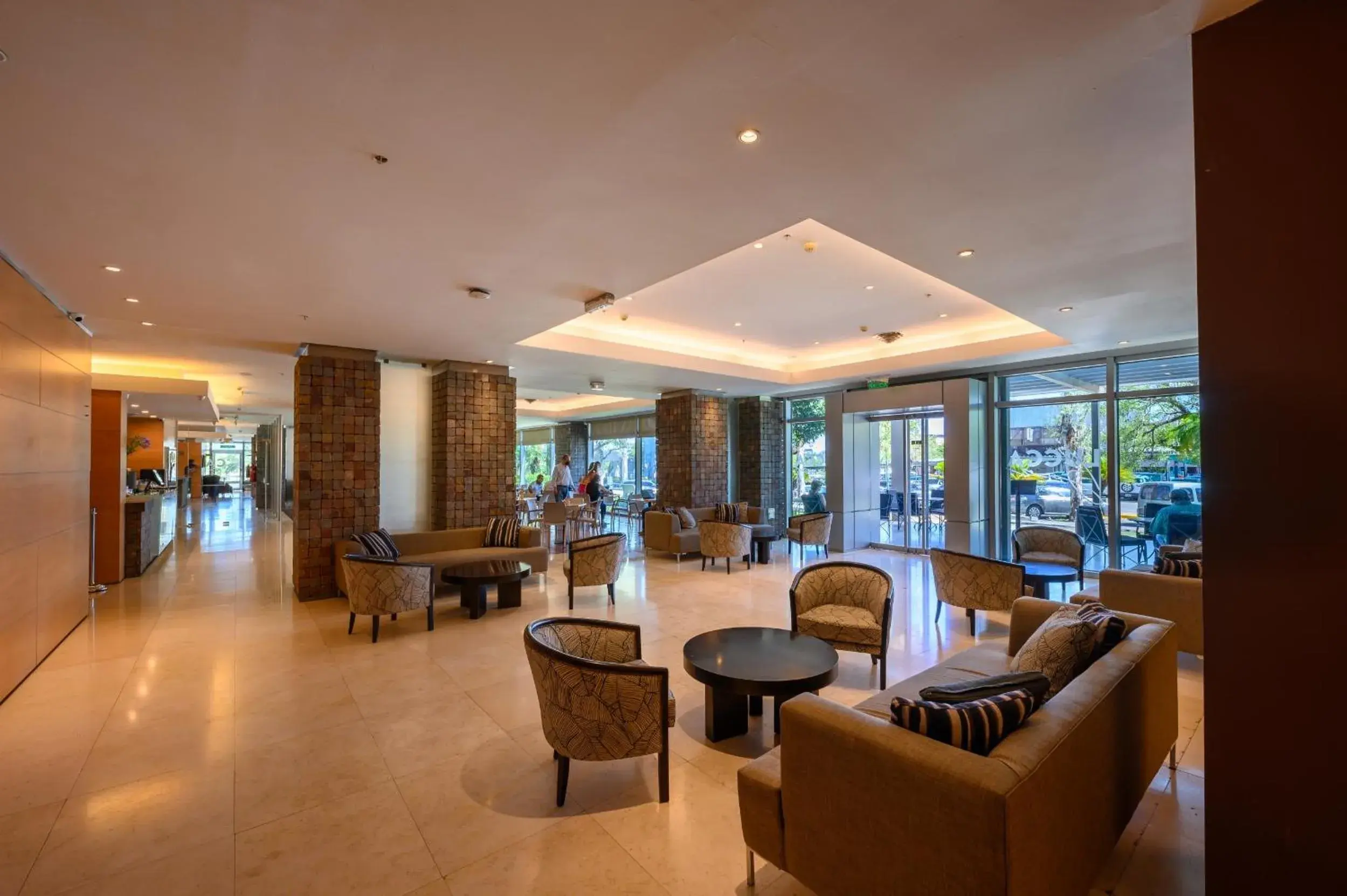 Restaurant/places to eat in Orfeo Suites Cordoba Restaurant/places to eat in Orfeo Suites Cordoba