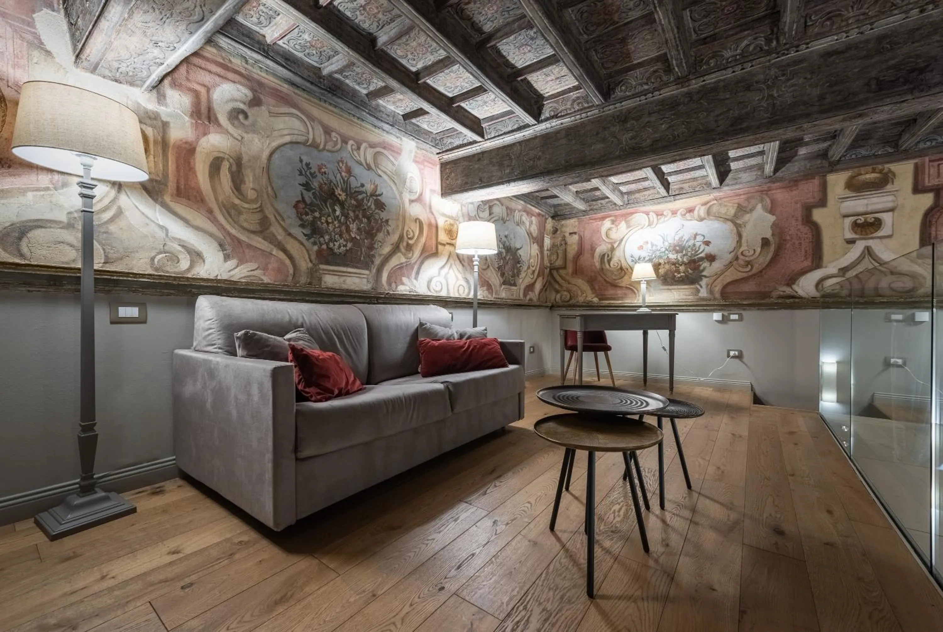 Living room in Palazzo Del Carretto-Art Apartments and Guesthouse