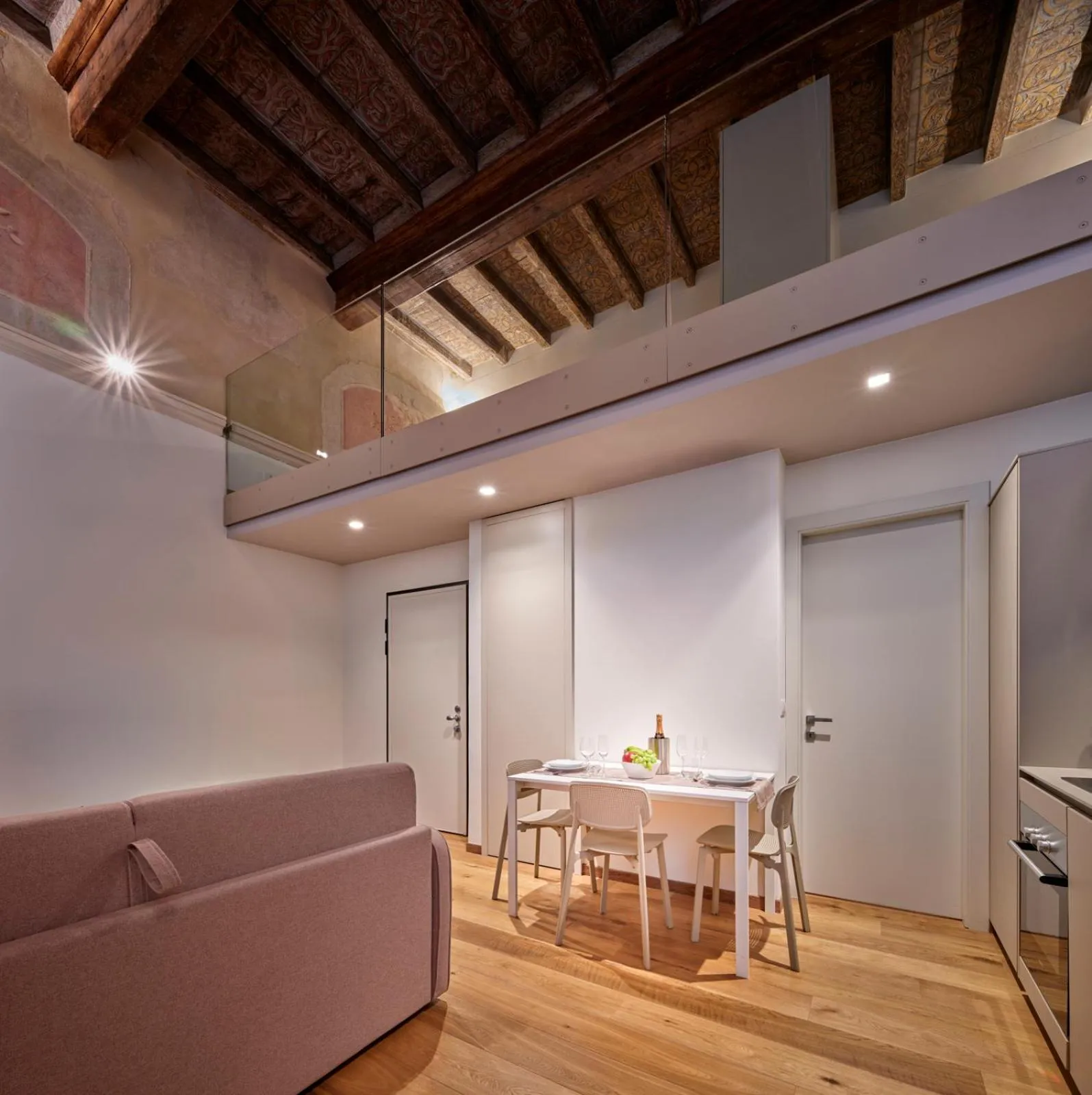 Kitchen or kitchenette in Palazzo Del Carretto-Art Apartments and Guesthouse