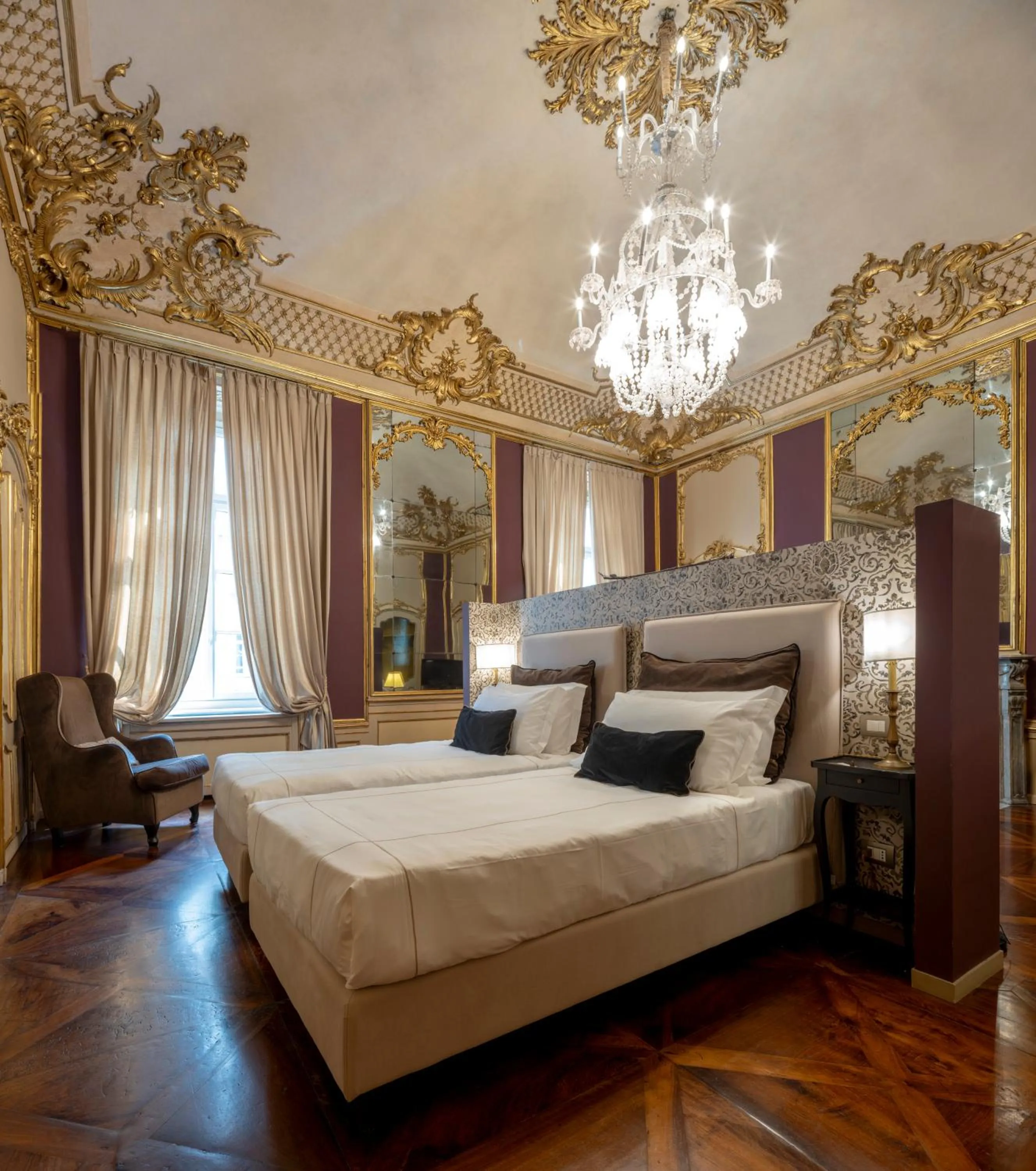 Bed in Palazzo Del Carretto-Art Apartments and Guesthouse