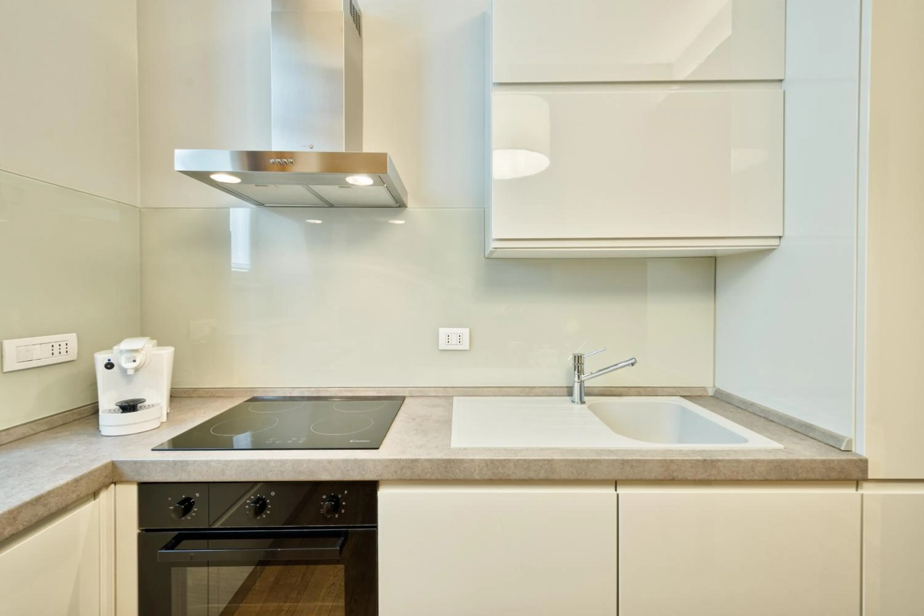 Coffee/tea facilities in Palazzo Del Carretto-Art Apartments and Guesthouse