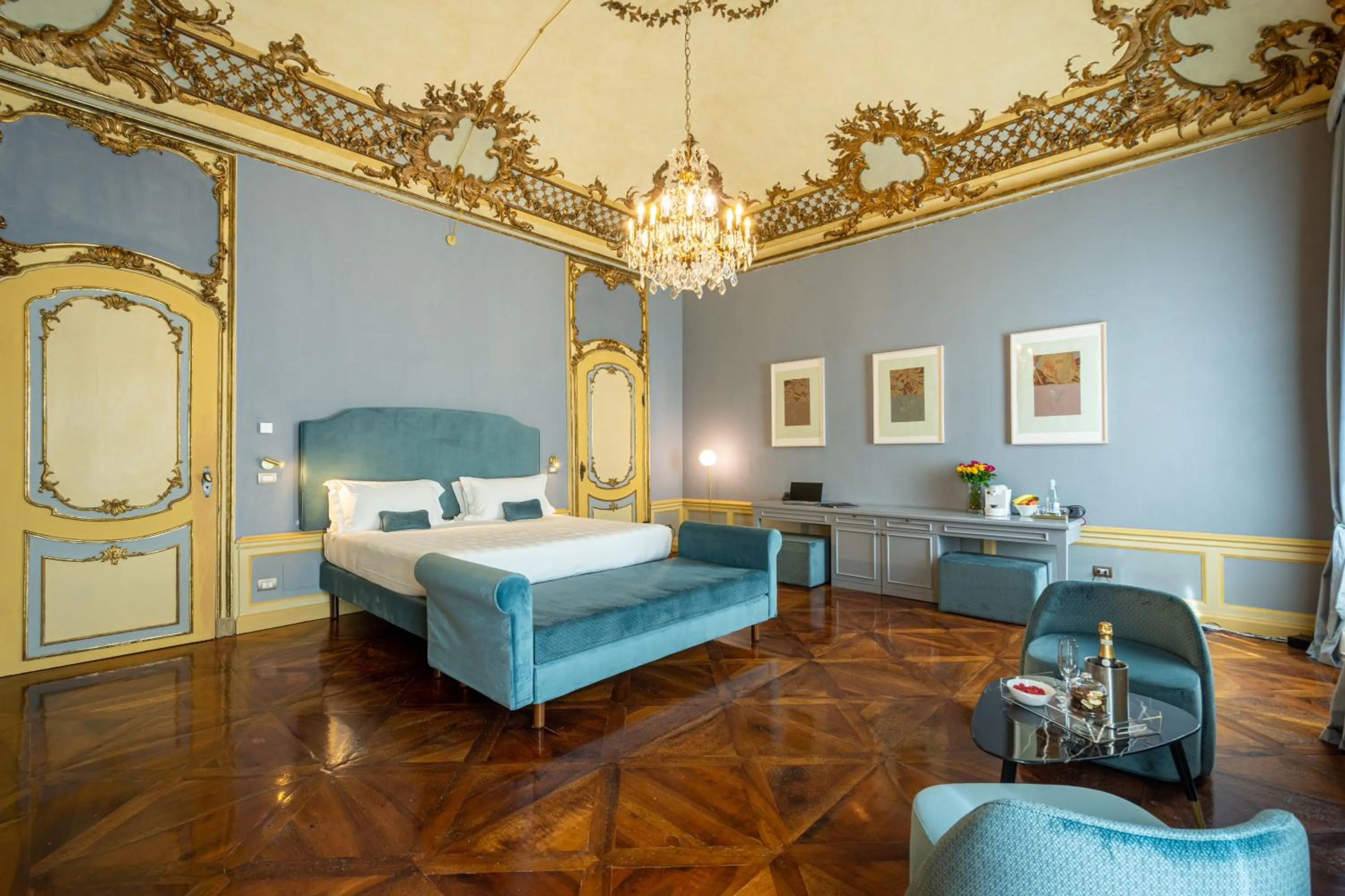 Photo of the whole room, Bed in Palazzo Del Carretto-Art Apartments and Guesthouse