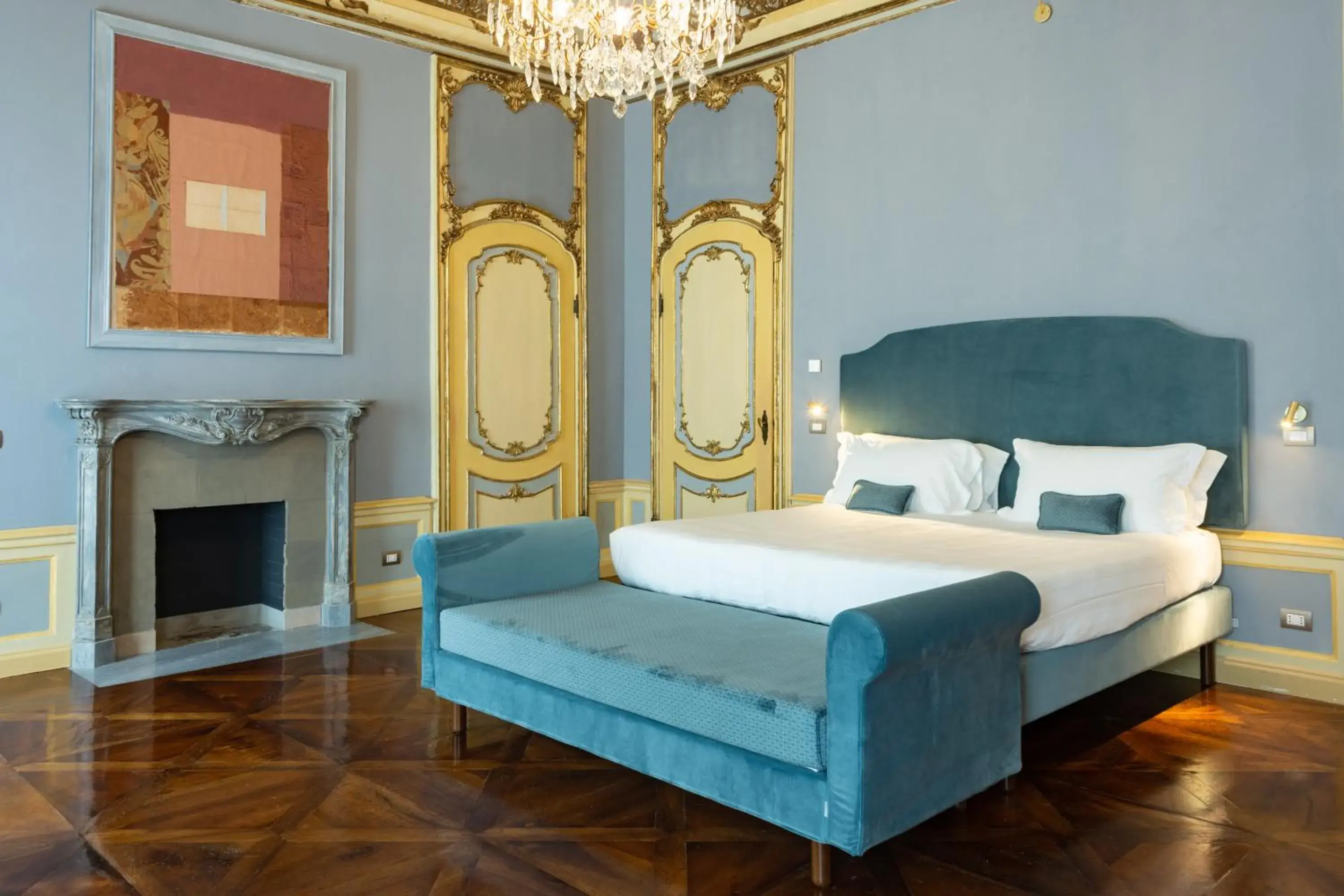 Superior Double or Twin Room in Palazzo Del Carretto-Art Apartments and Guesthouse Superior Double or Twin Room in Palazzo Del Carretto-Art Apartments and Guesthouse