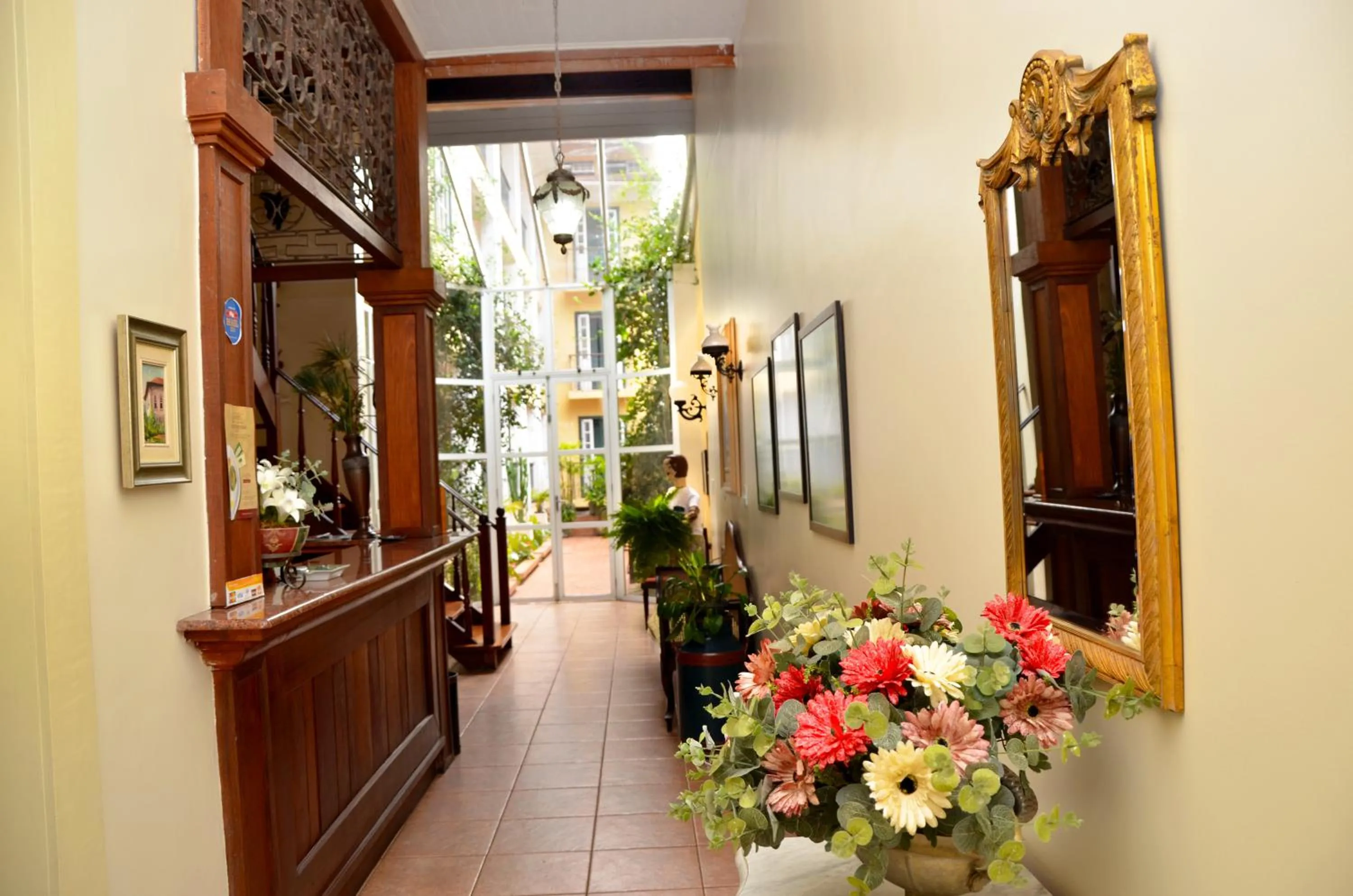 Lobby or reception in Casa do Manequinho Hotel e Restaurante