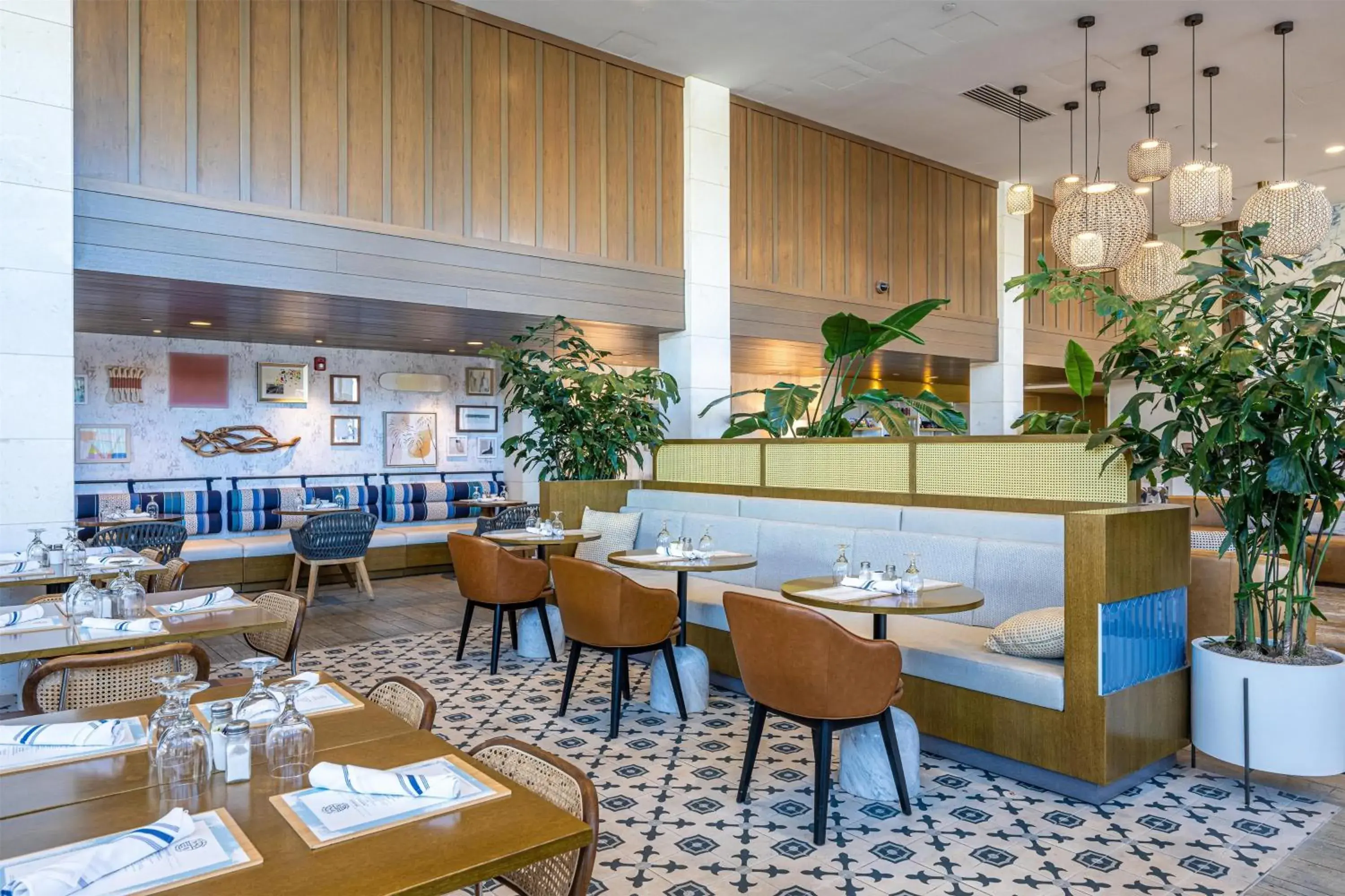 Restaurant/places to eat in Inn at the Pier Pismo Beach, Curio Collection by Hilton Restaurant/places to eat in Inn at the Pier Pismo Beach, Curio Collection by Hilton
