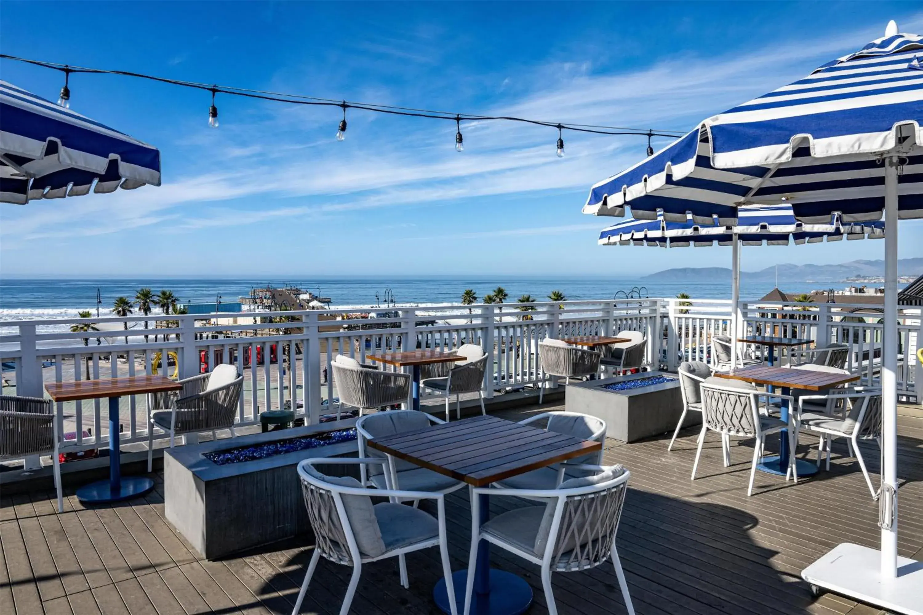 Restaurant/places to eat in Inn at the Pier Pismo Beach, Curio Collection by Hilton Restaurant/places to eat in Inn at the Pier Pismo Beach, Curio Collection by Hilton