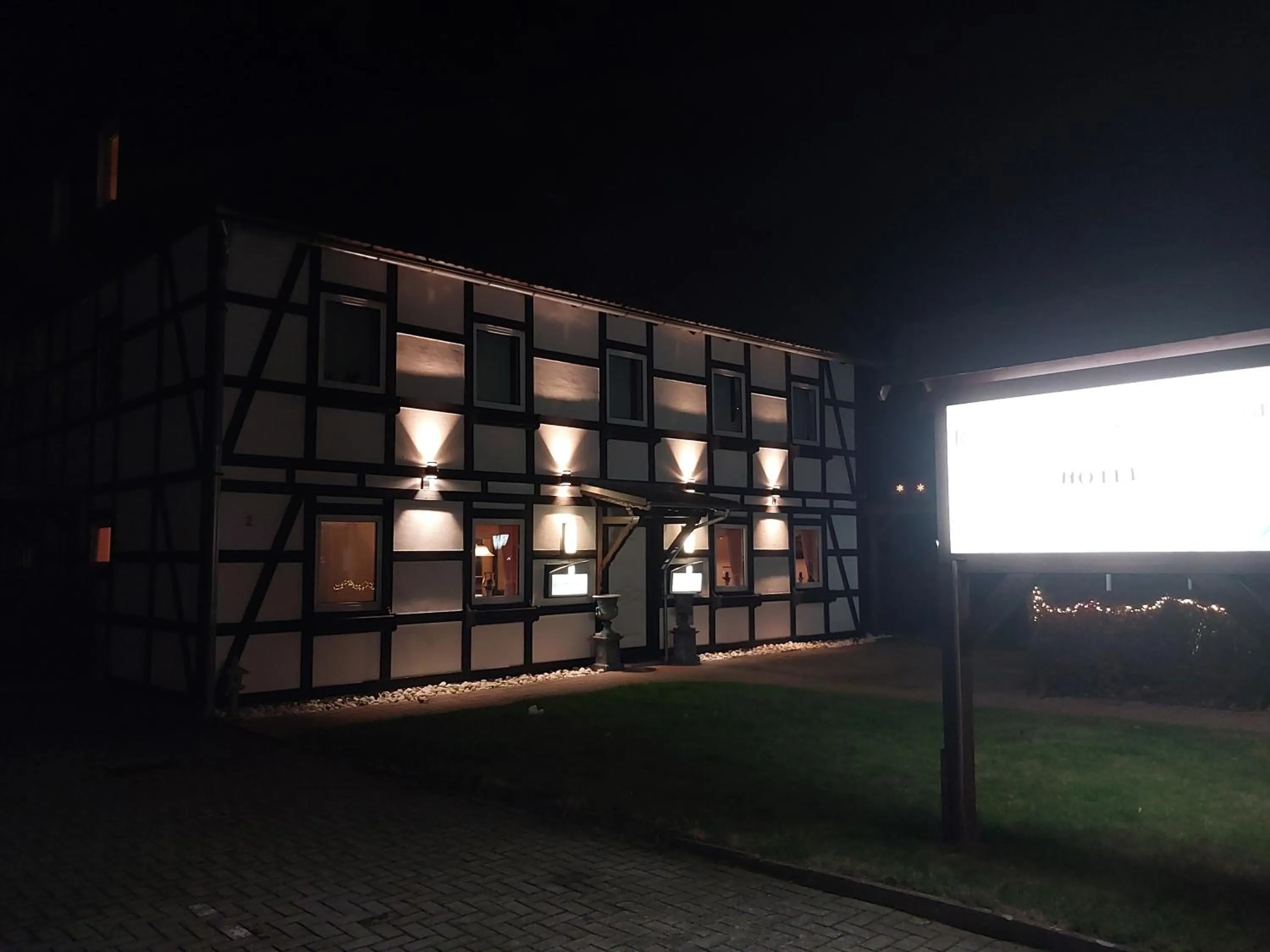 Property building in La Fontana