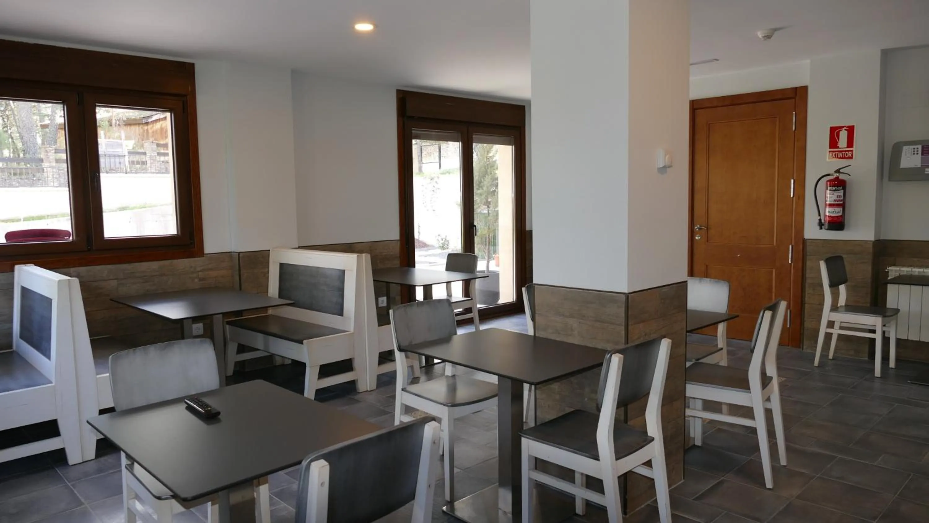 Restaurant/places to eat in Hotel Rural El Nido de Pinares