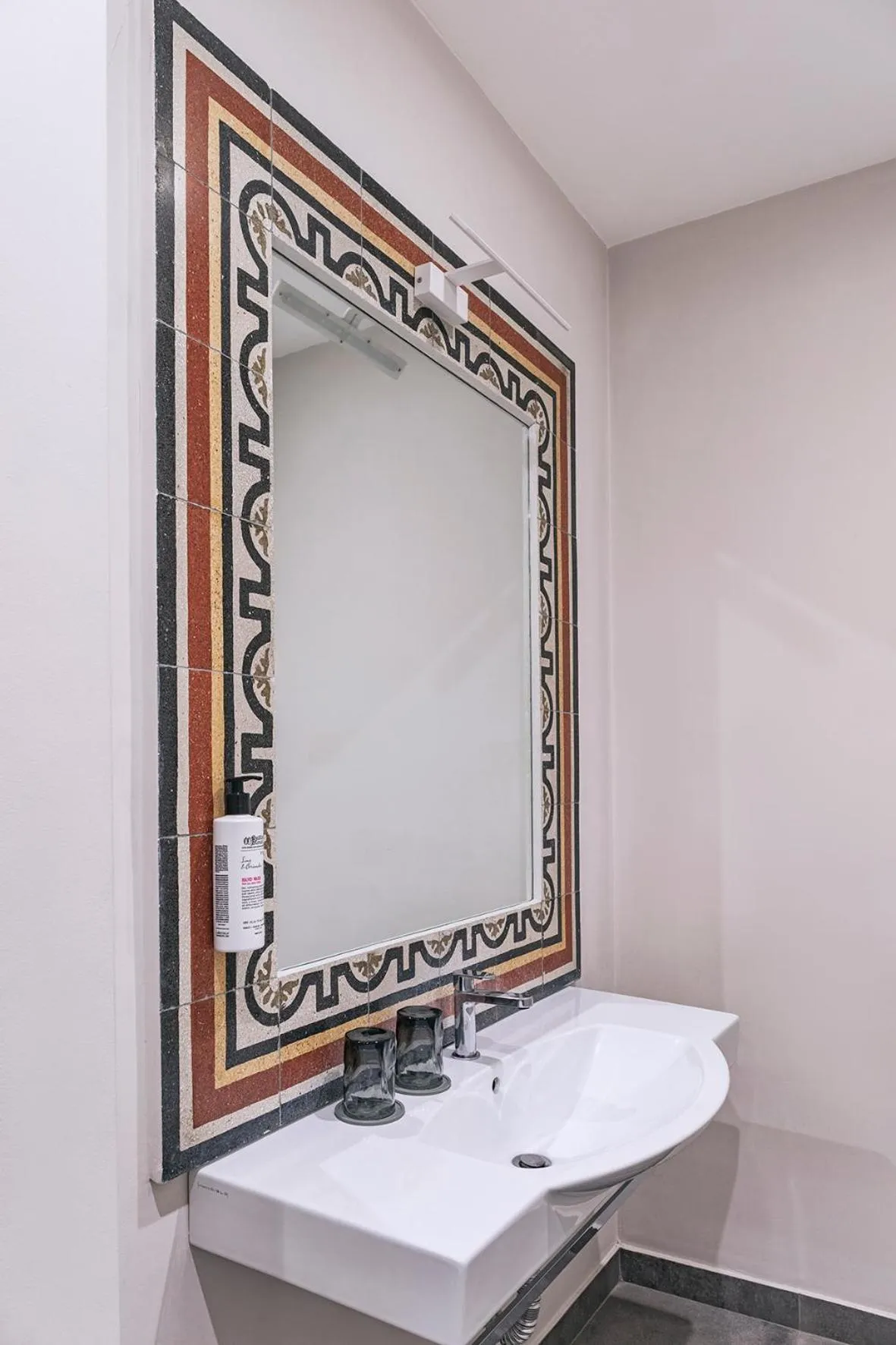 Bathroom in La Smorfia