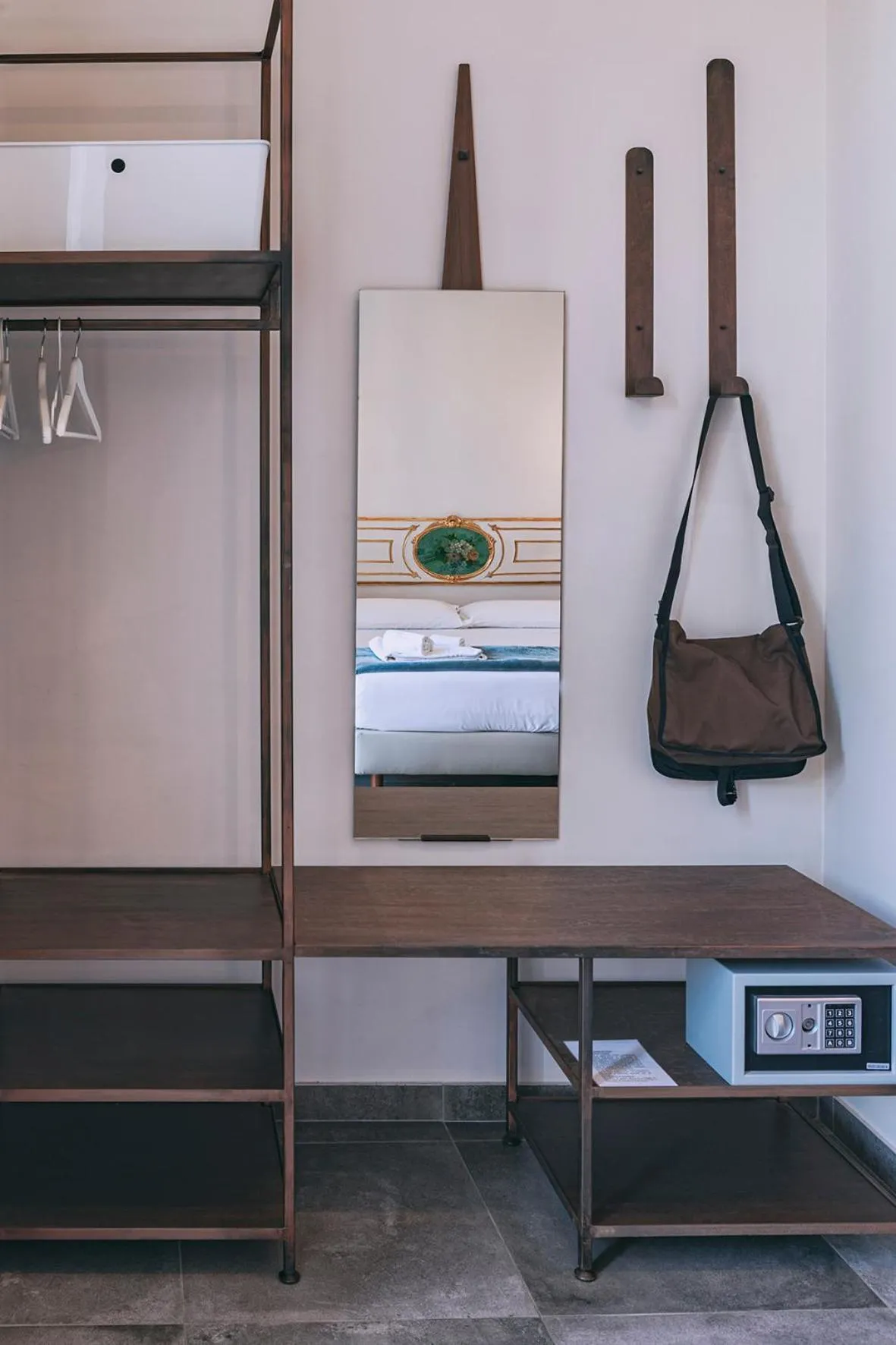 Decorative detail in La Smorfia