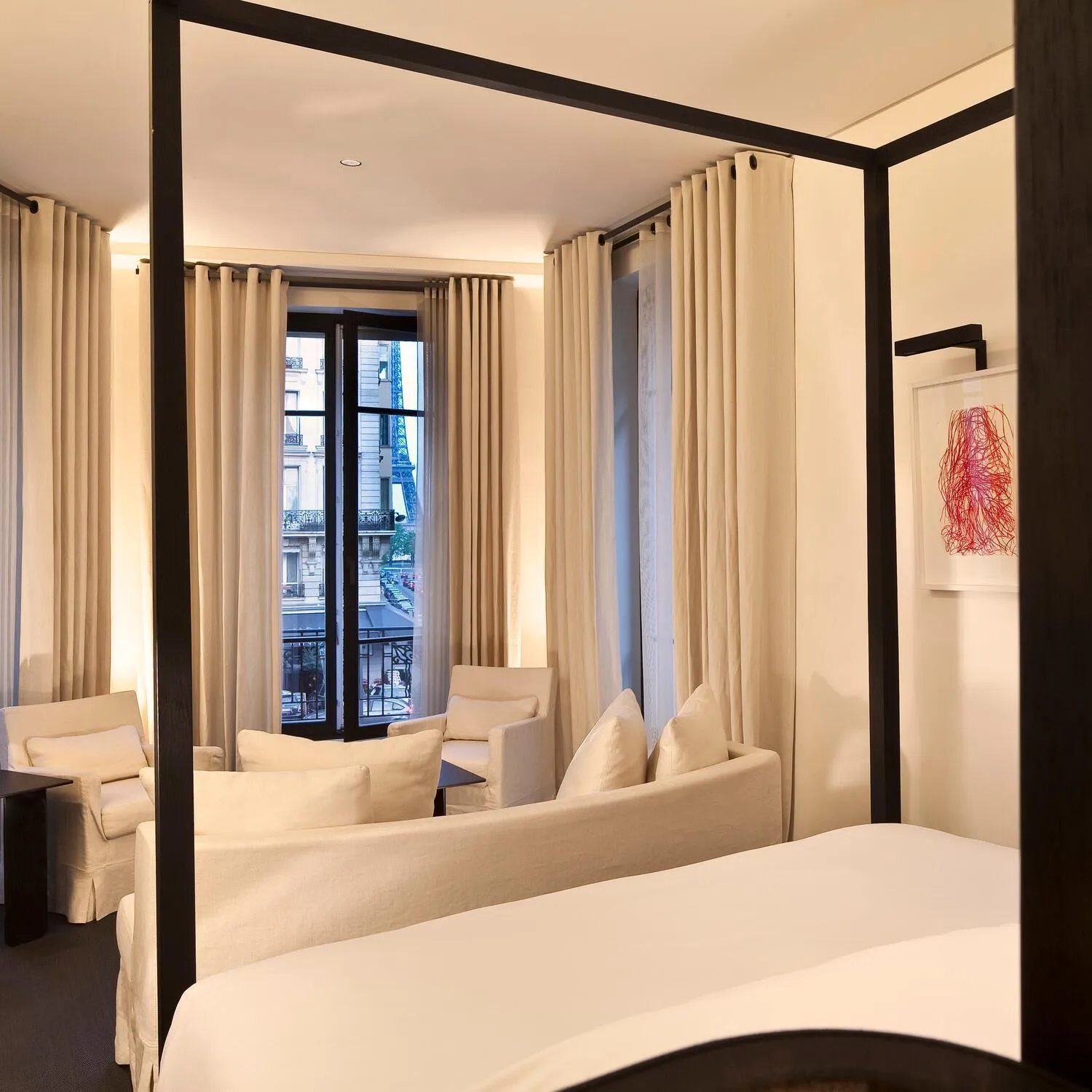 Bed in Le Metropolitan, Paris Tour Eiffel, a Tribute Portfolio Hotel