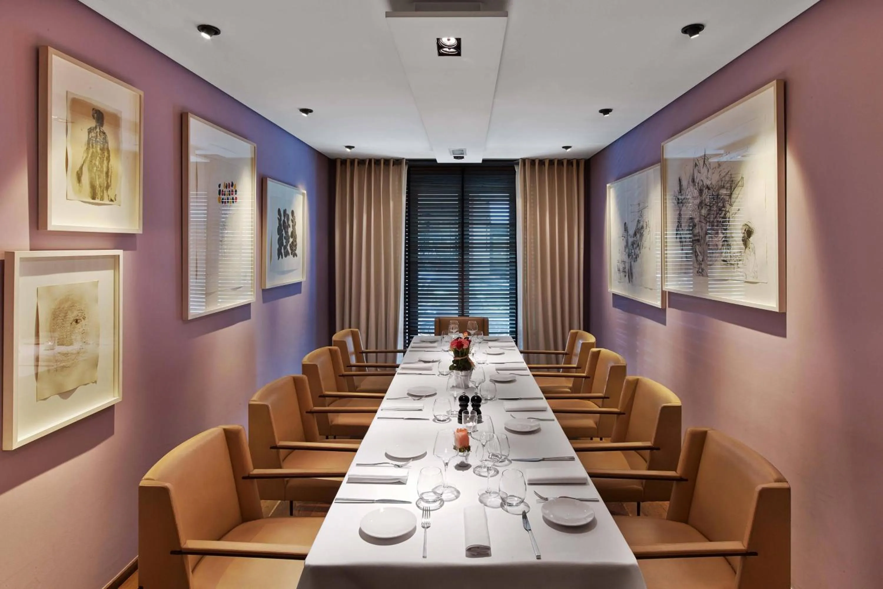 Meeting/conference room in Le Metropolitan, Paris Tour Eiffel, a Tribute Portfolio Hotel