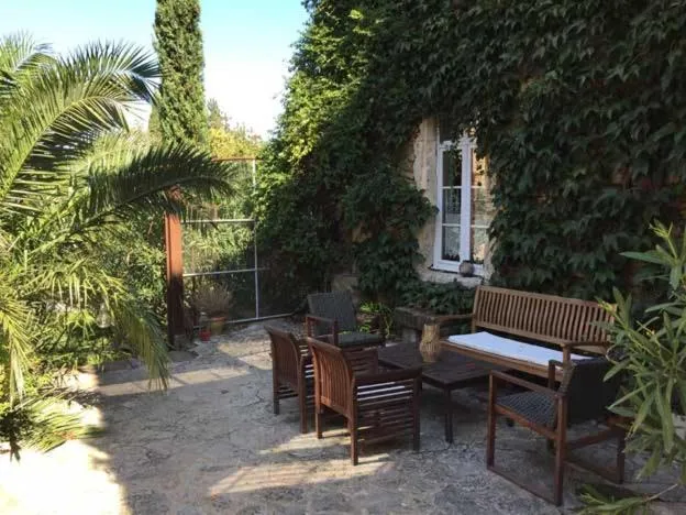 Patio in Les Aiguières en Provence
