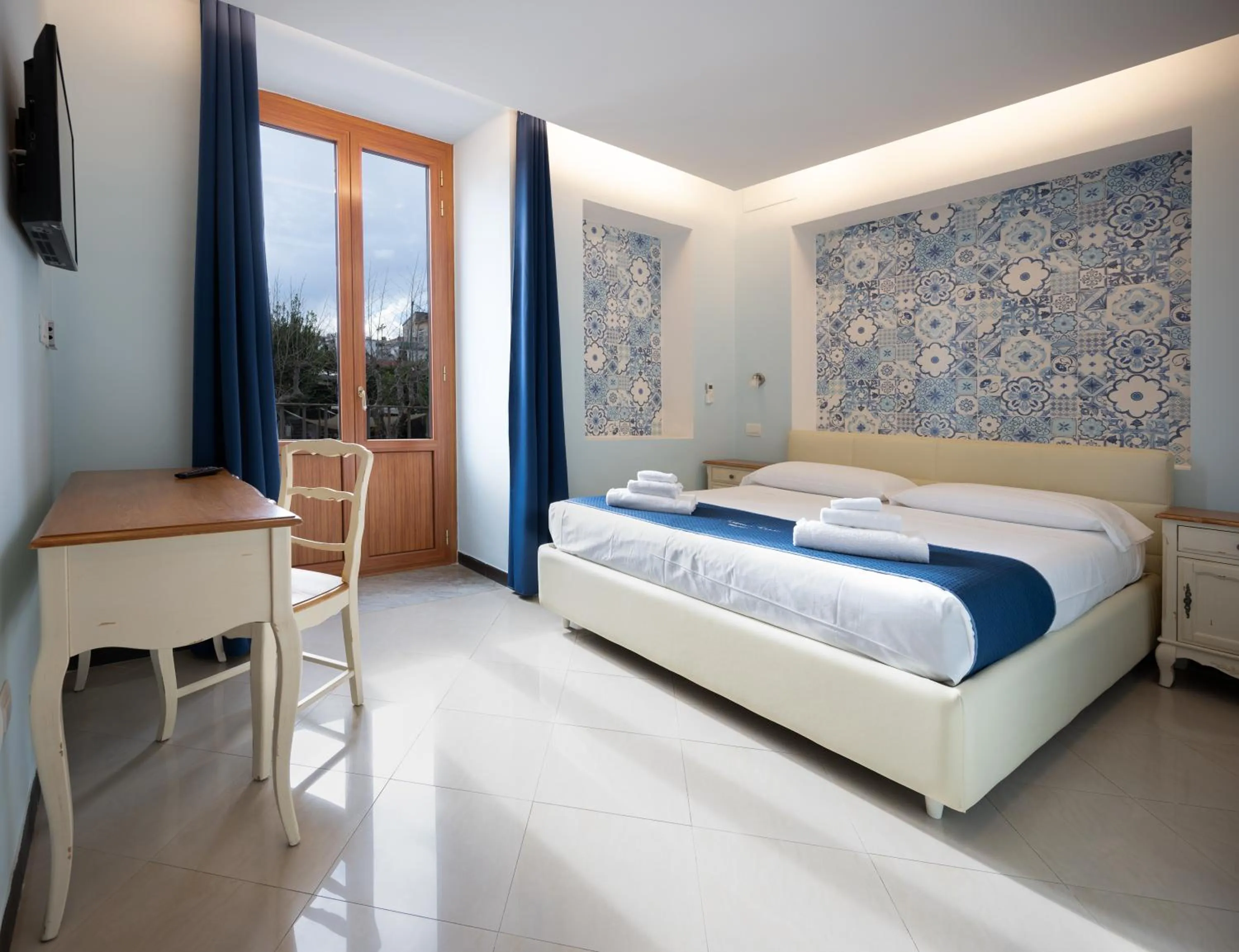 Bed in Sorrento Coast Relais