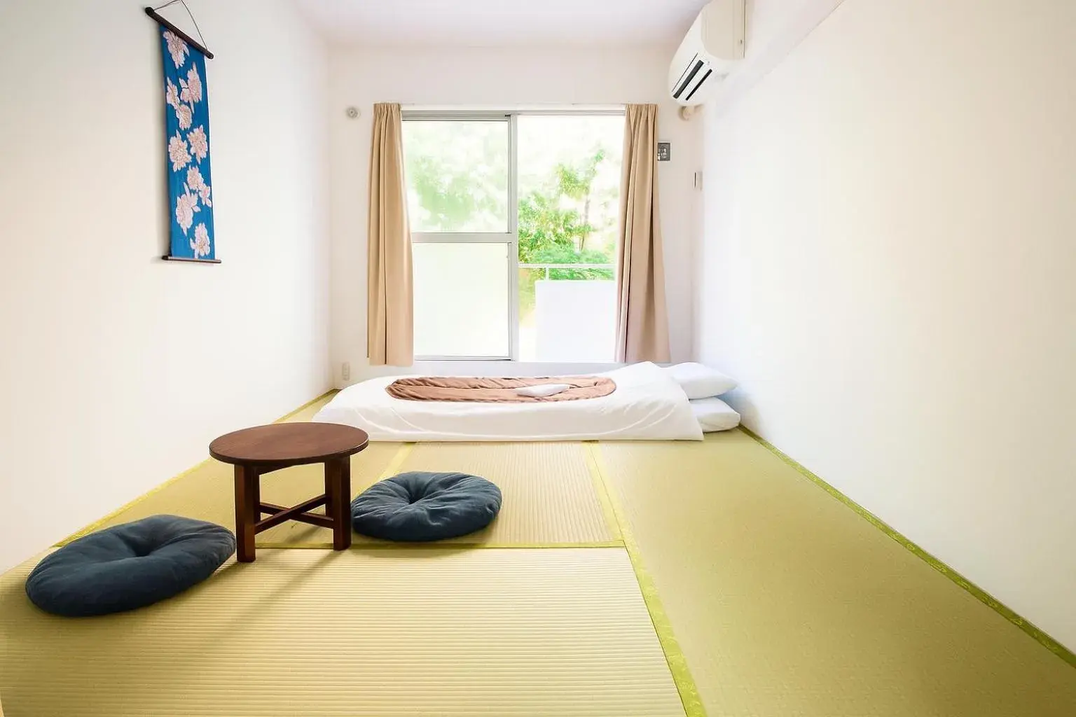 Bed in Sakura Hotel Nippori Bed in Sakura Hotel Nippori