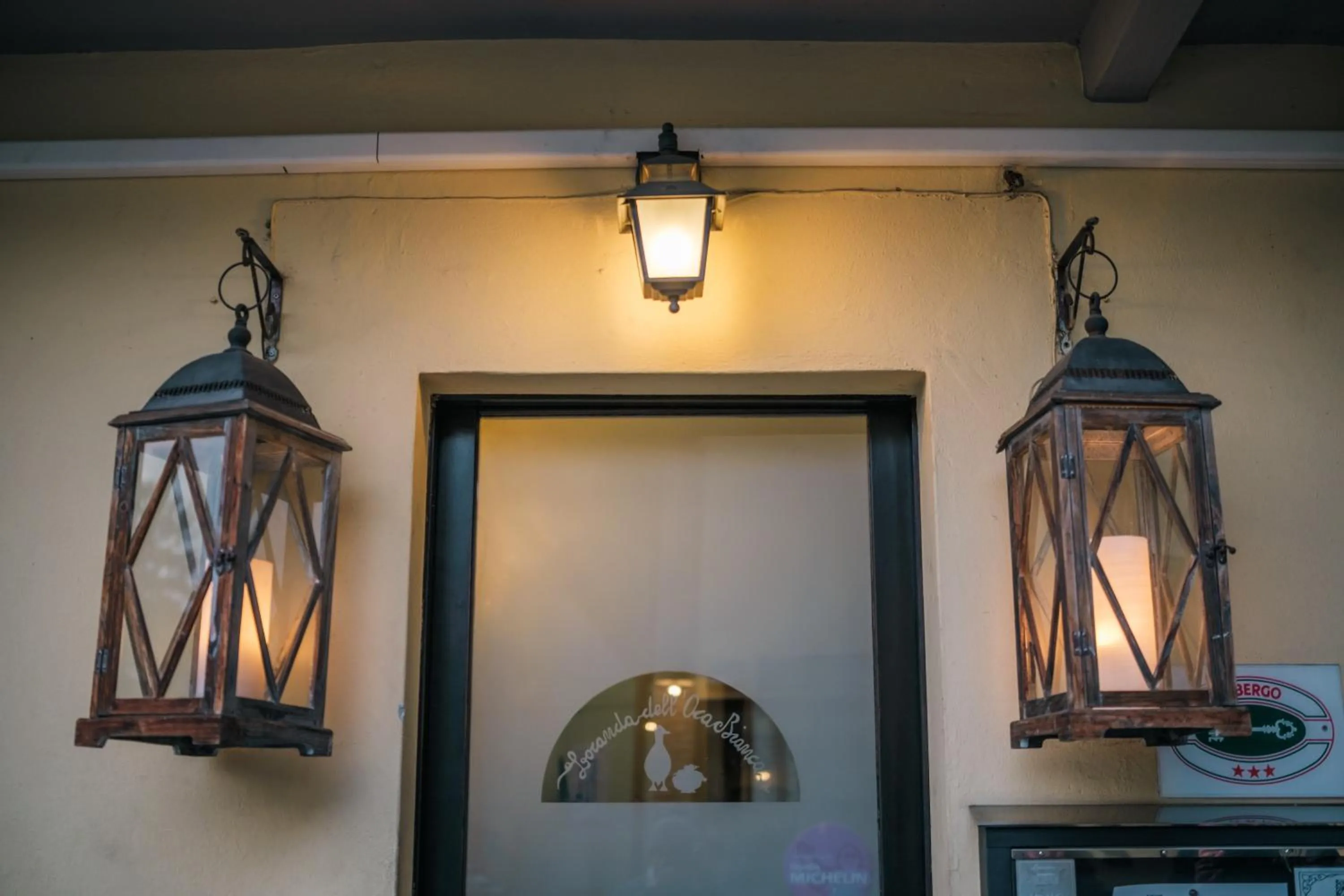 Property building in Hotel Locanda dell'Oca Bianca