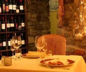 Alcoholic drinks, Restaurant/Places to Eat in Locanda dell'Oca Bianca